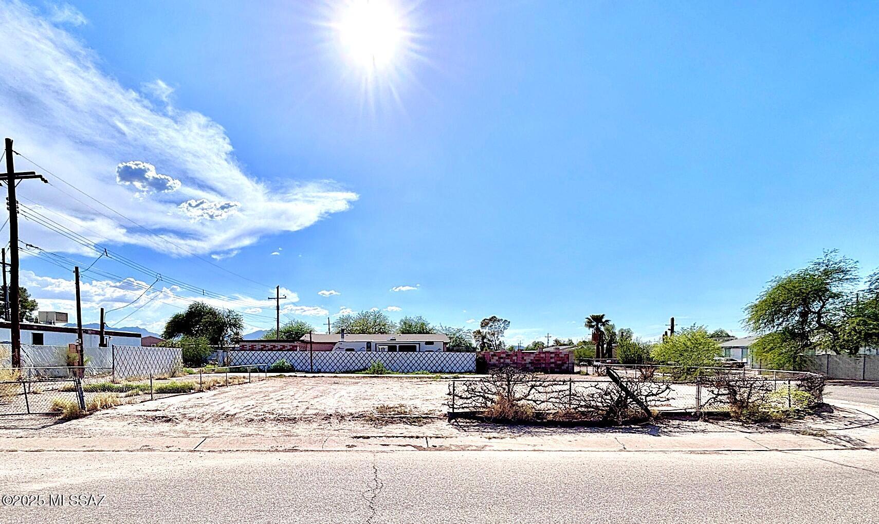 2753 W Palmyra Street Unit: 53