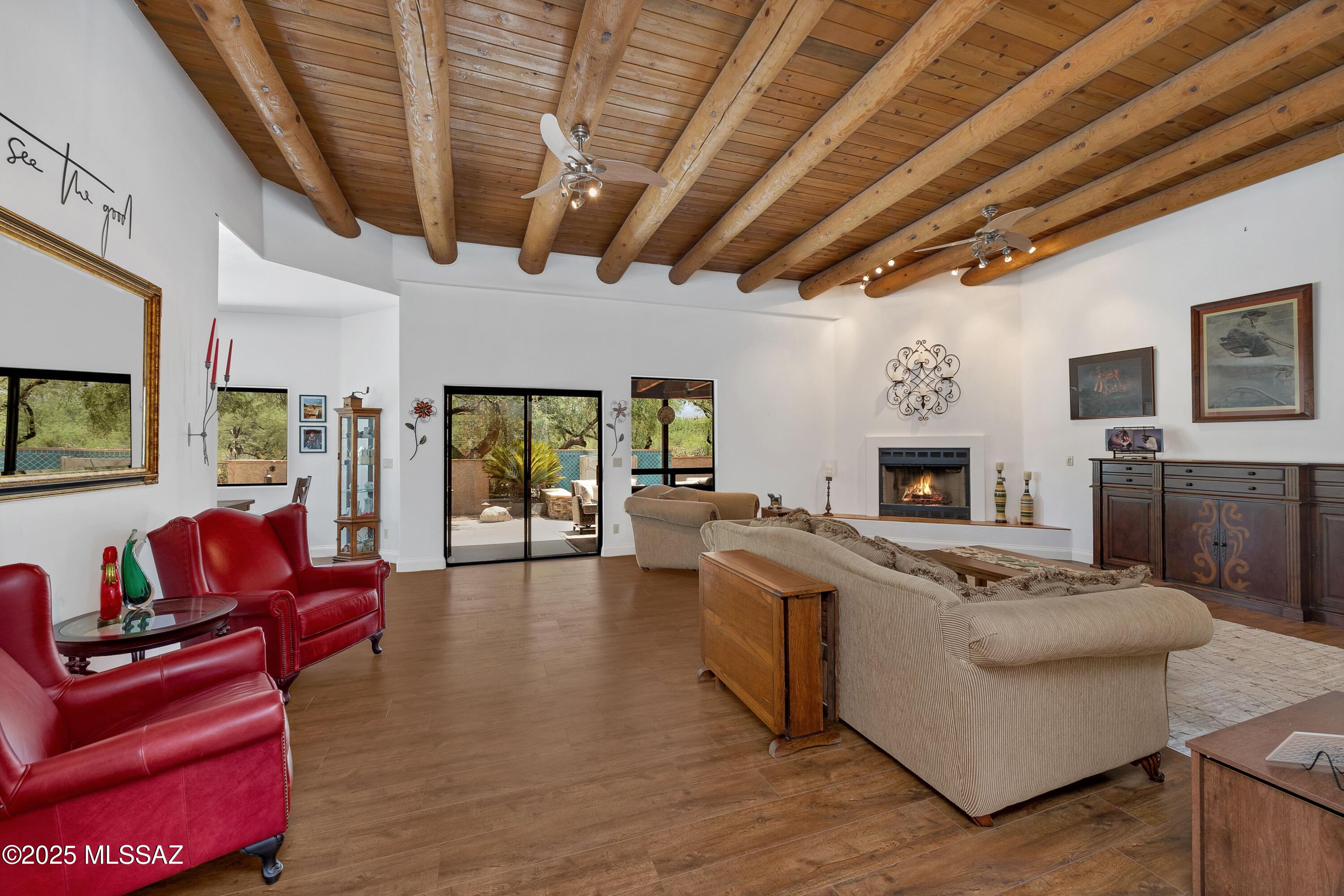 12017 E Claim Jumper Square