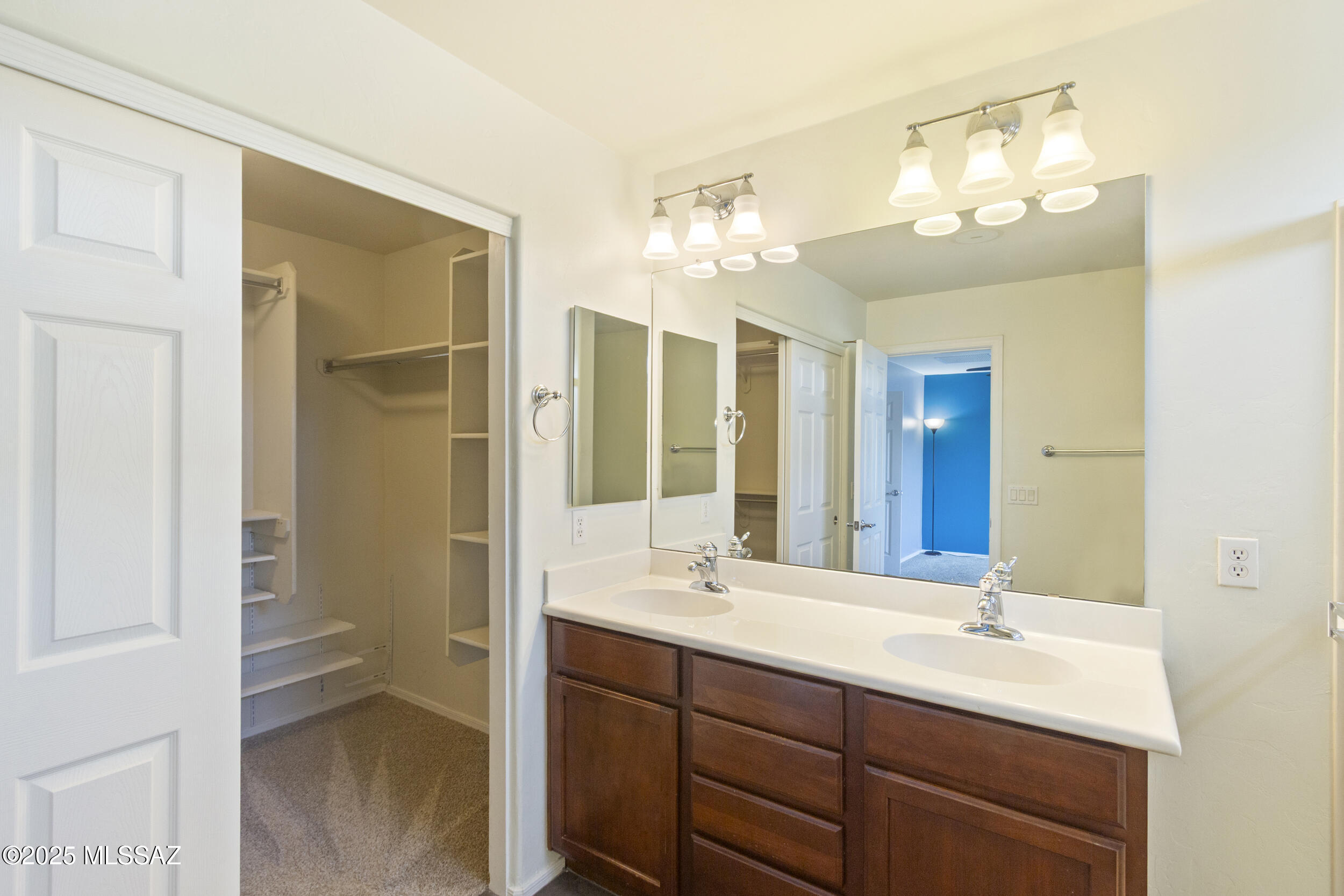 10568 E Desert Drifter Place