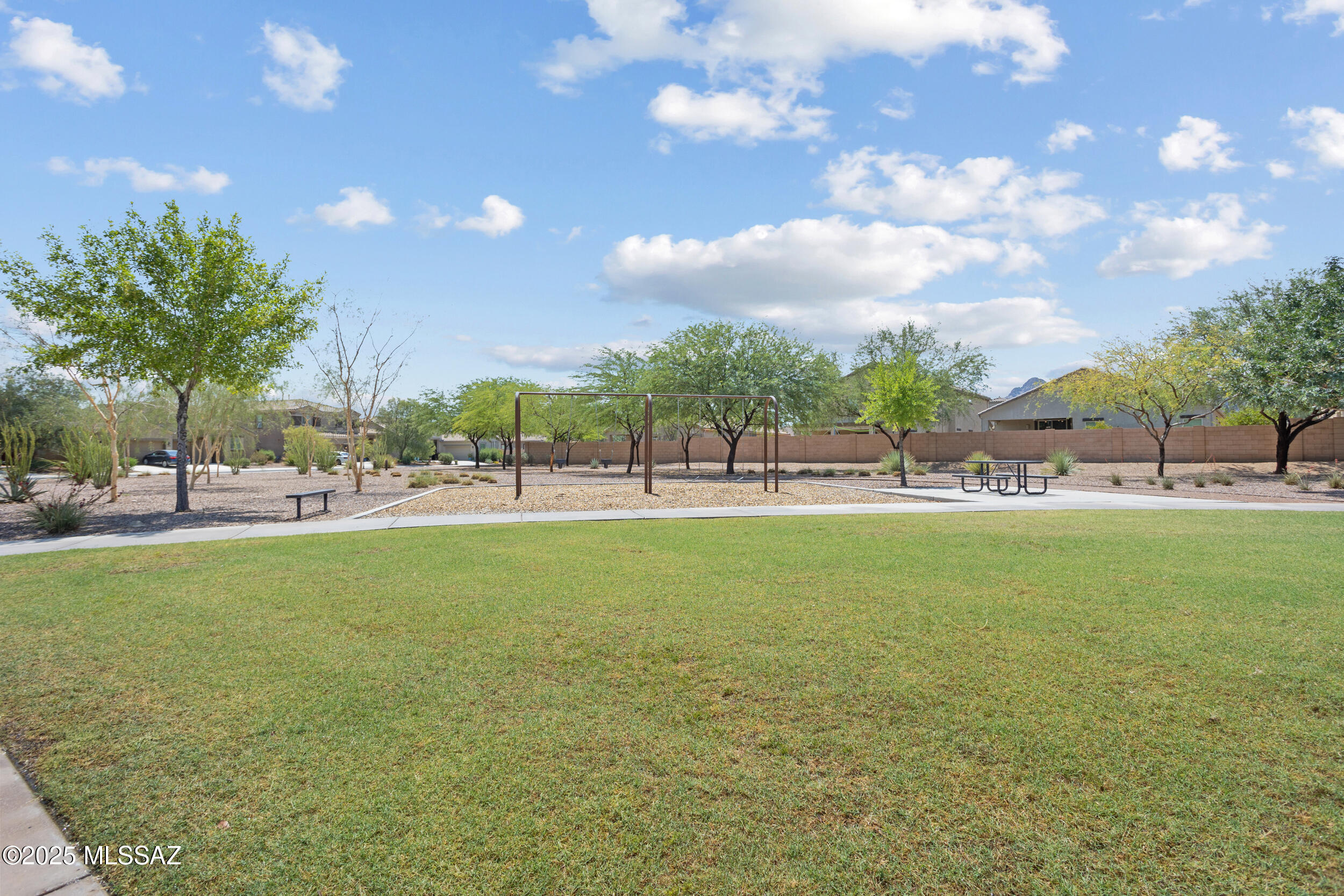 9104 W Blue Saguaro Street