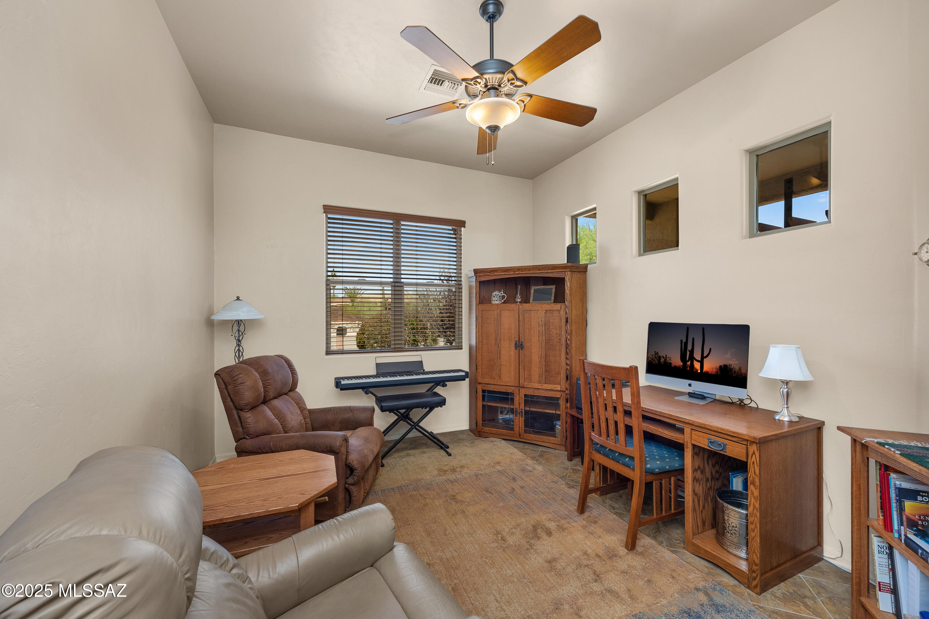 2466 N Wrens Nest Place