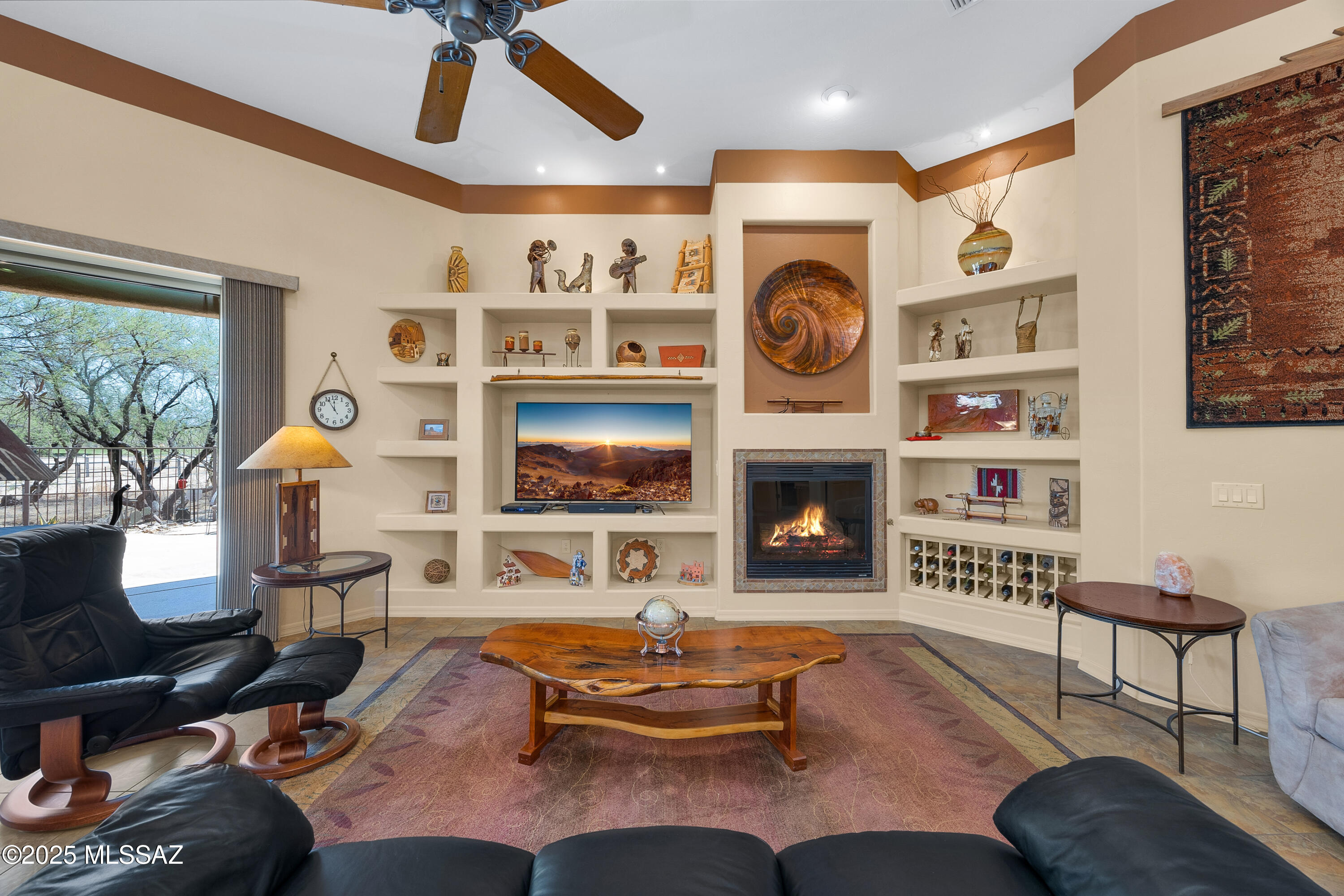 2466 N Wrens Nest Place