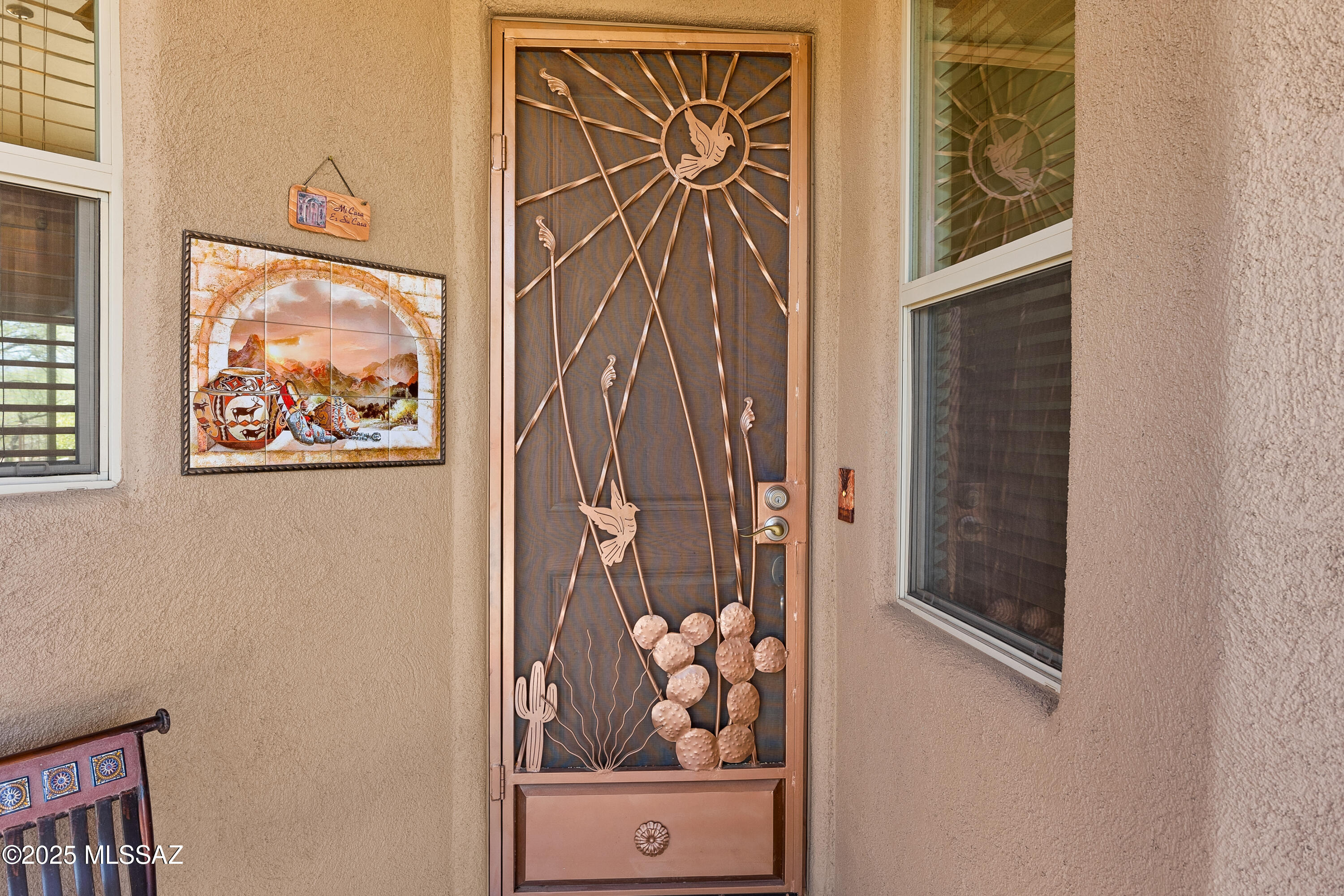 2466 N Wrens Nest Place