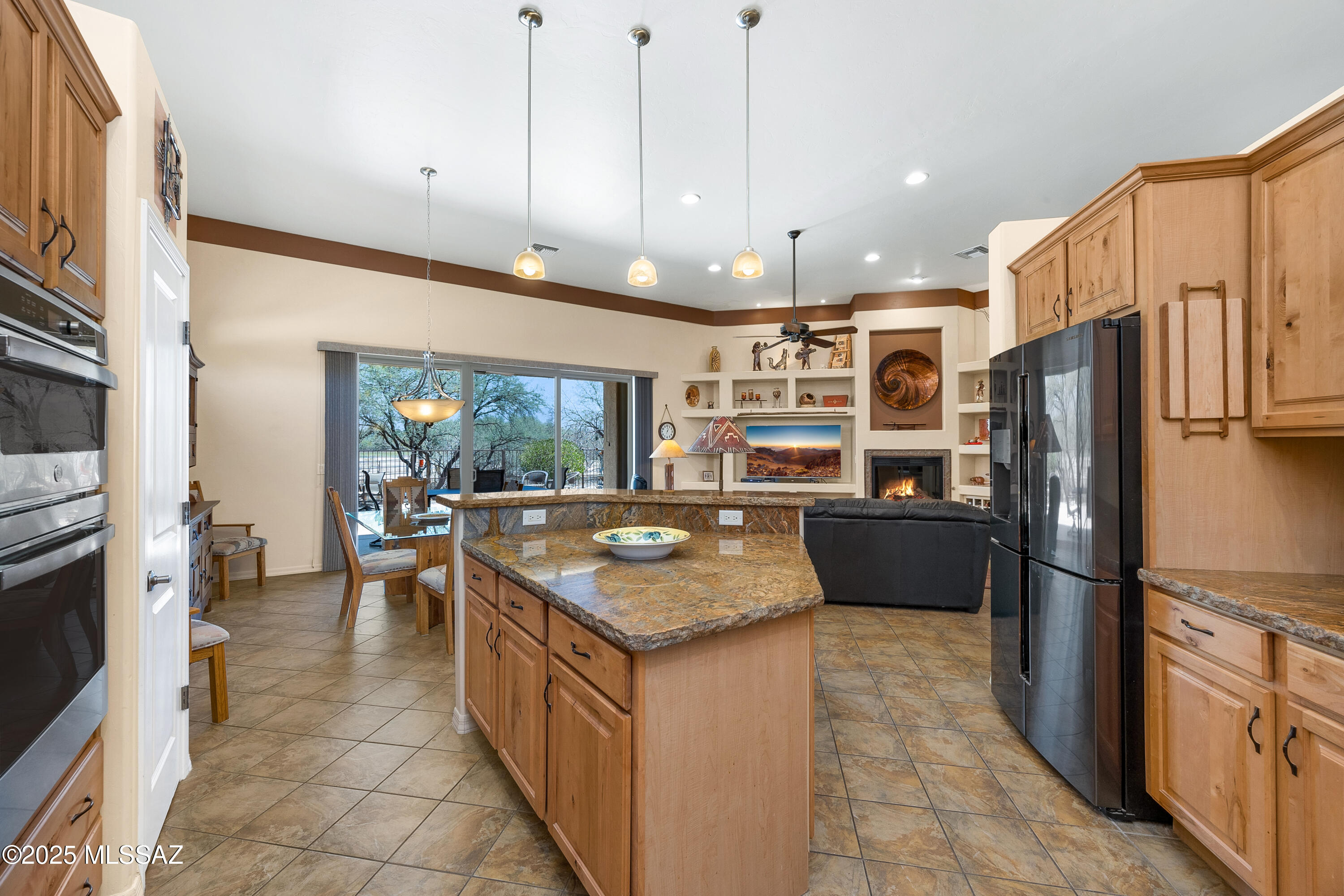 2466 N Wrens Nest Place