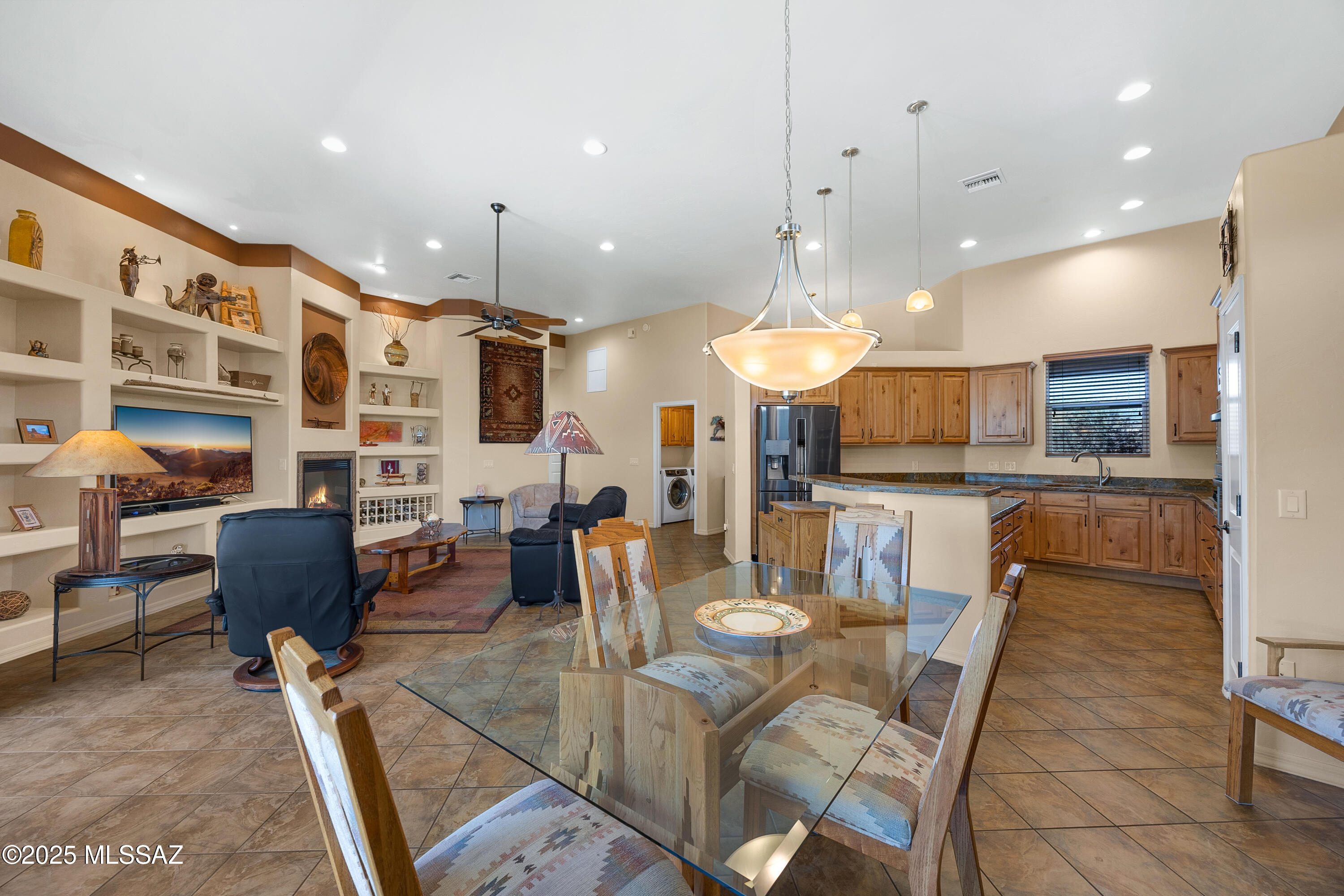 2466 N Wrens Nest Place