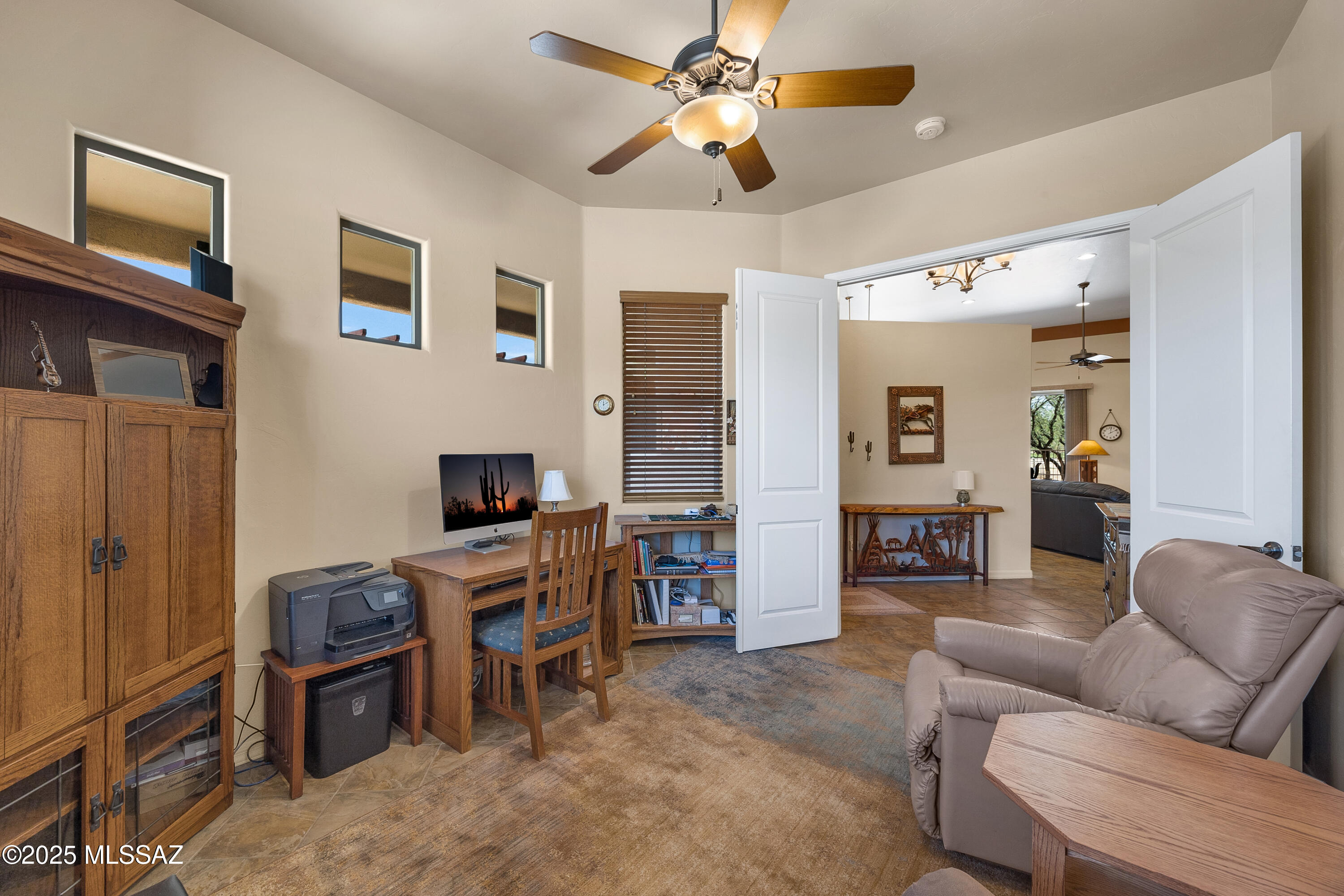 2466 N Wrens Nest Place