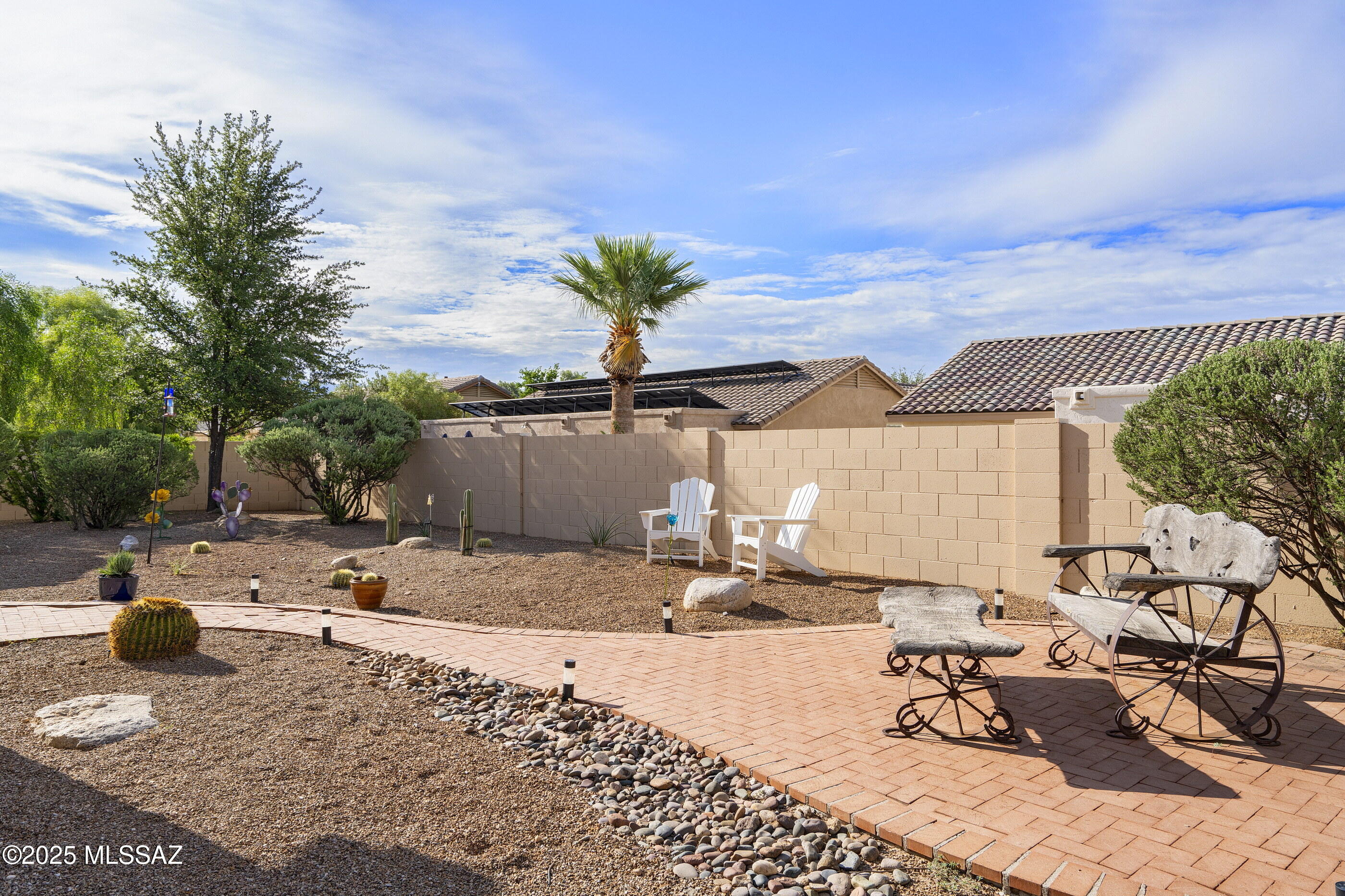 9724 E Rock Ridge Court