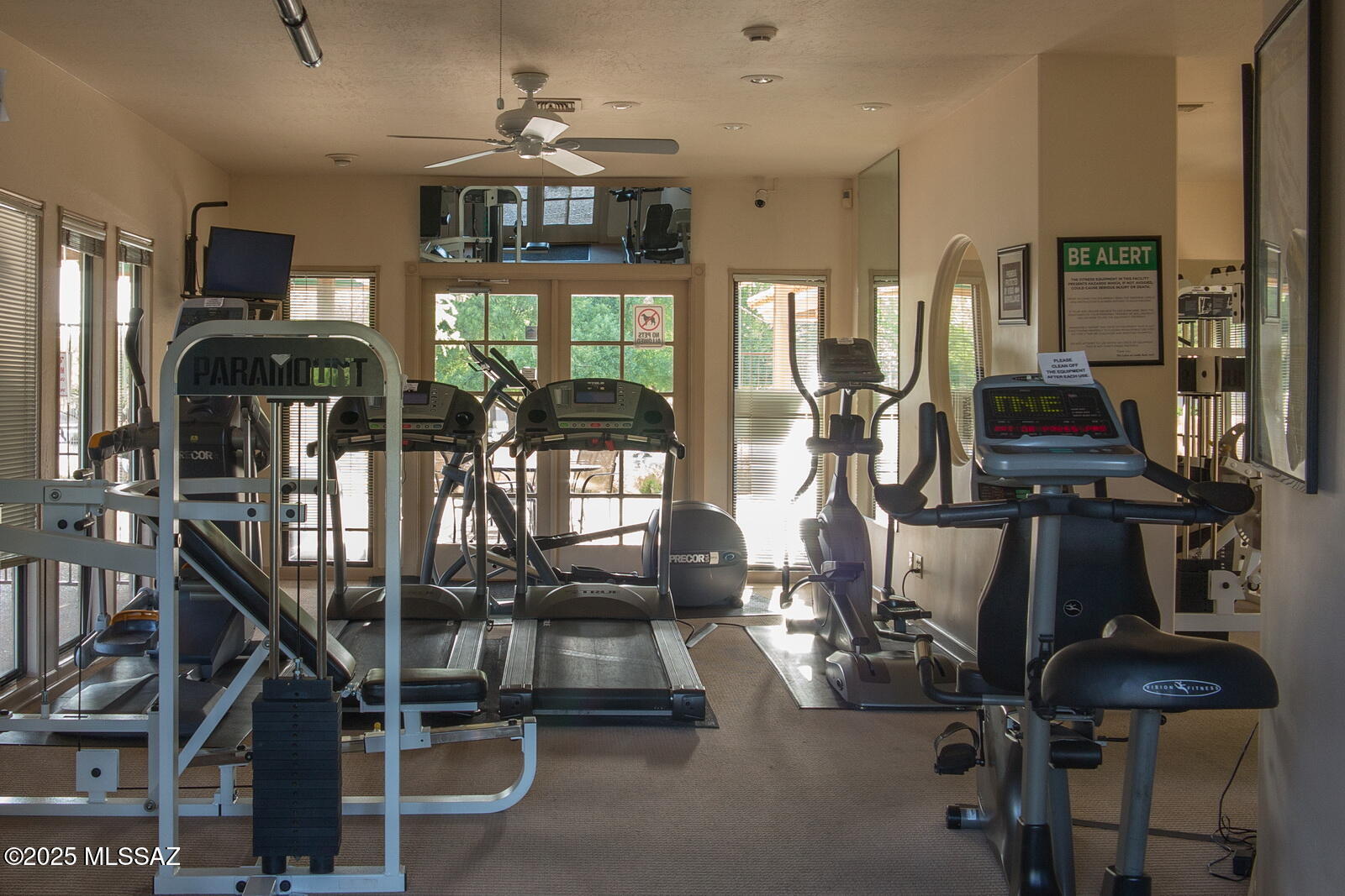 9724 E Rock Ridge Court