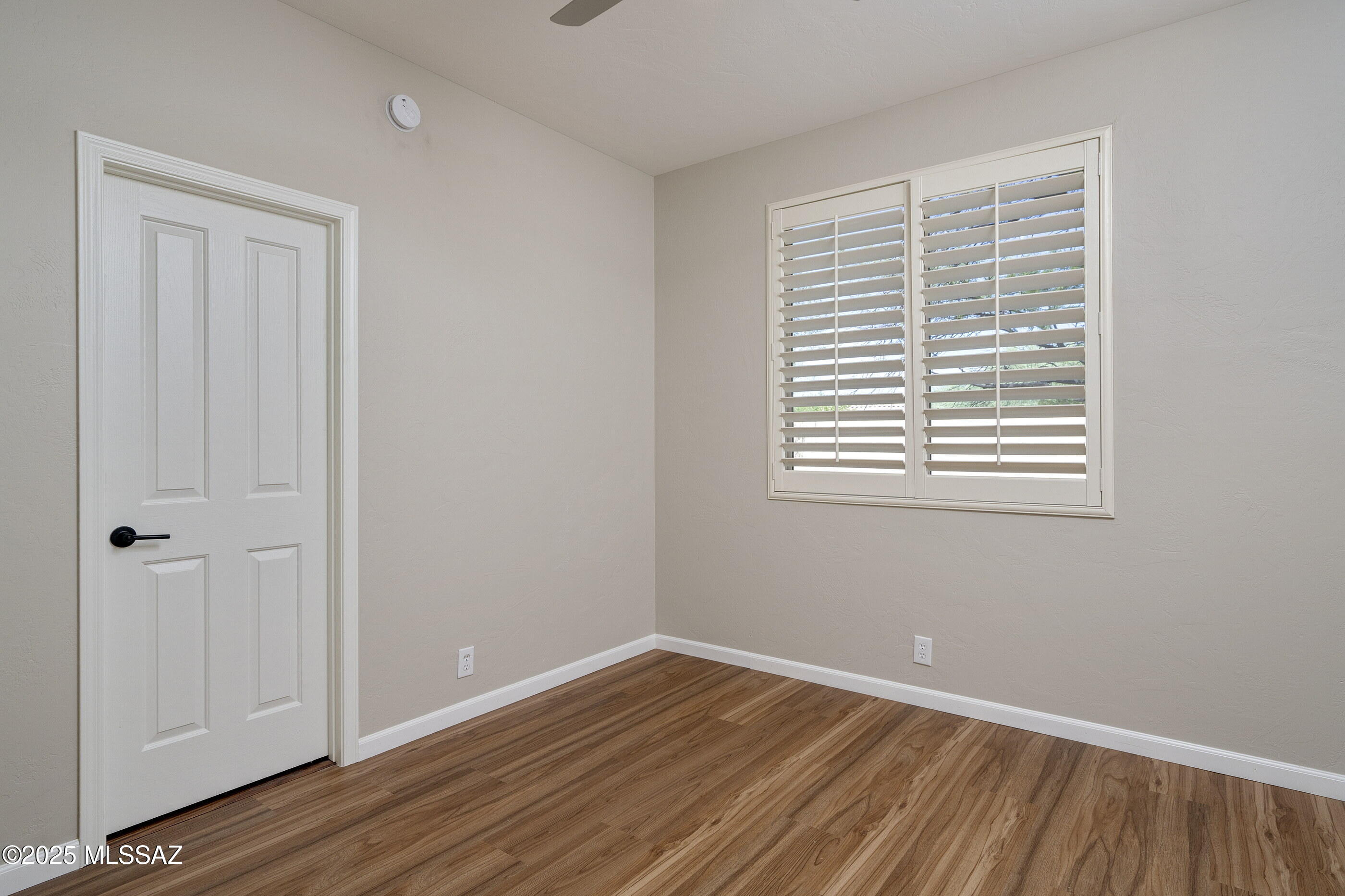 9724 E Rock Ridge Court