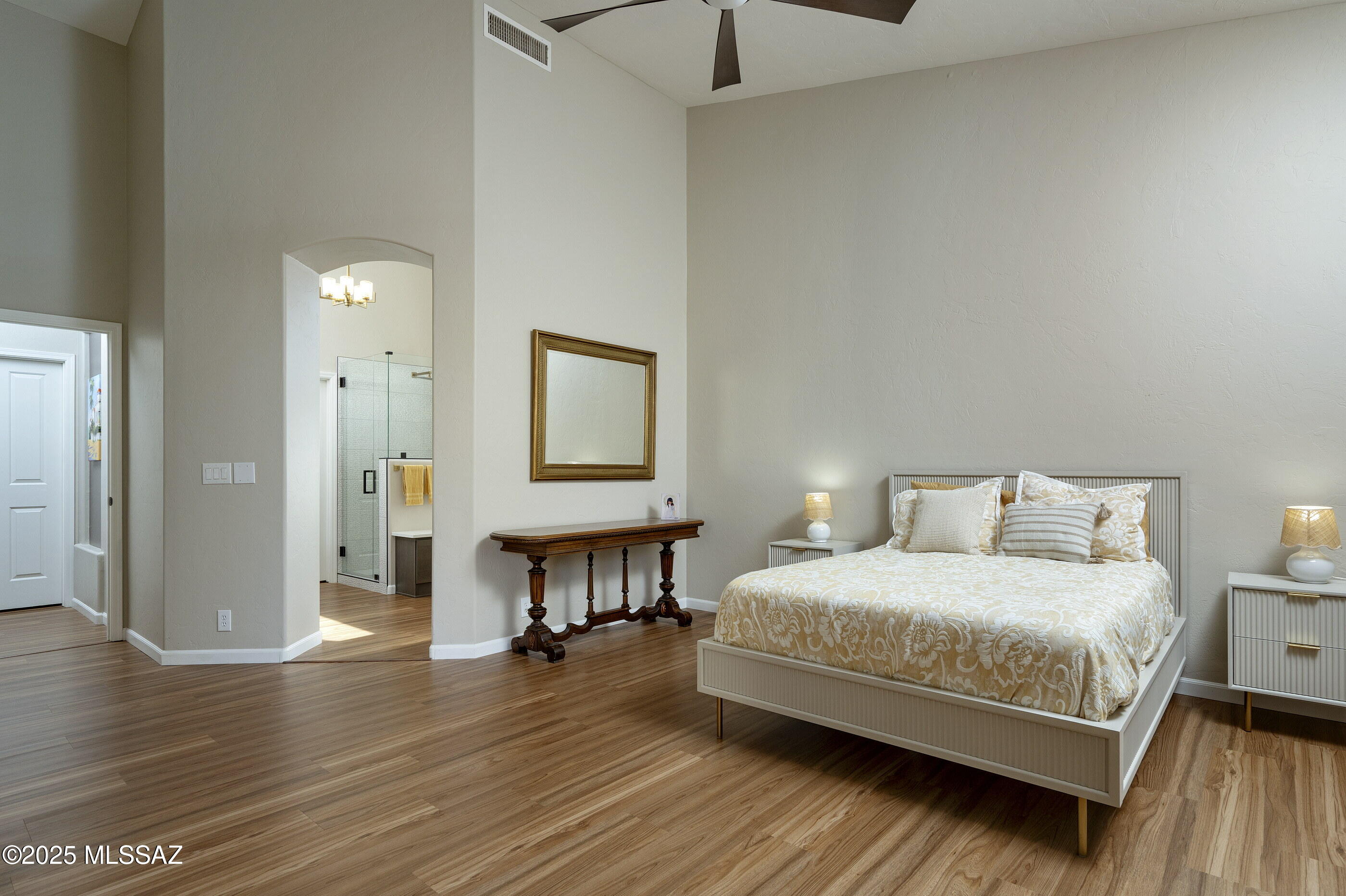 9724 E Rock Ridge Court