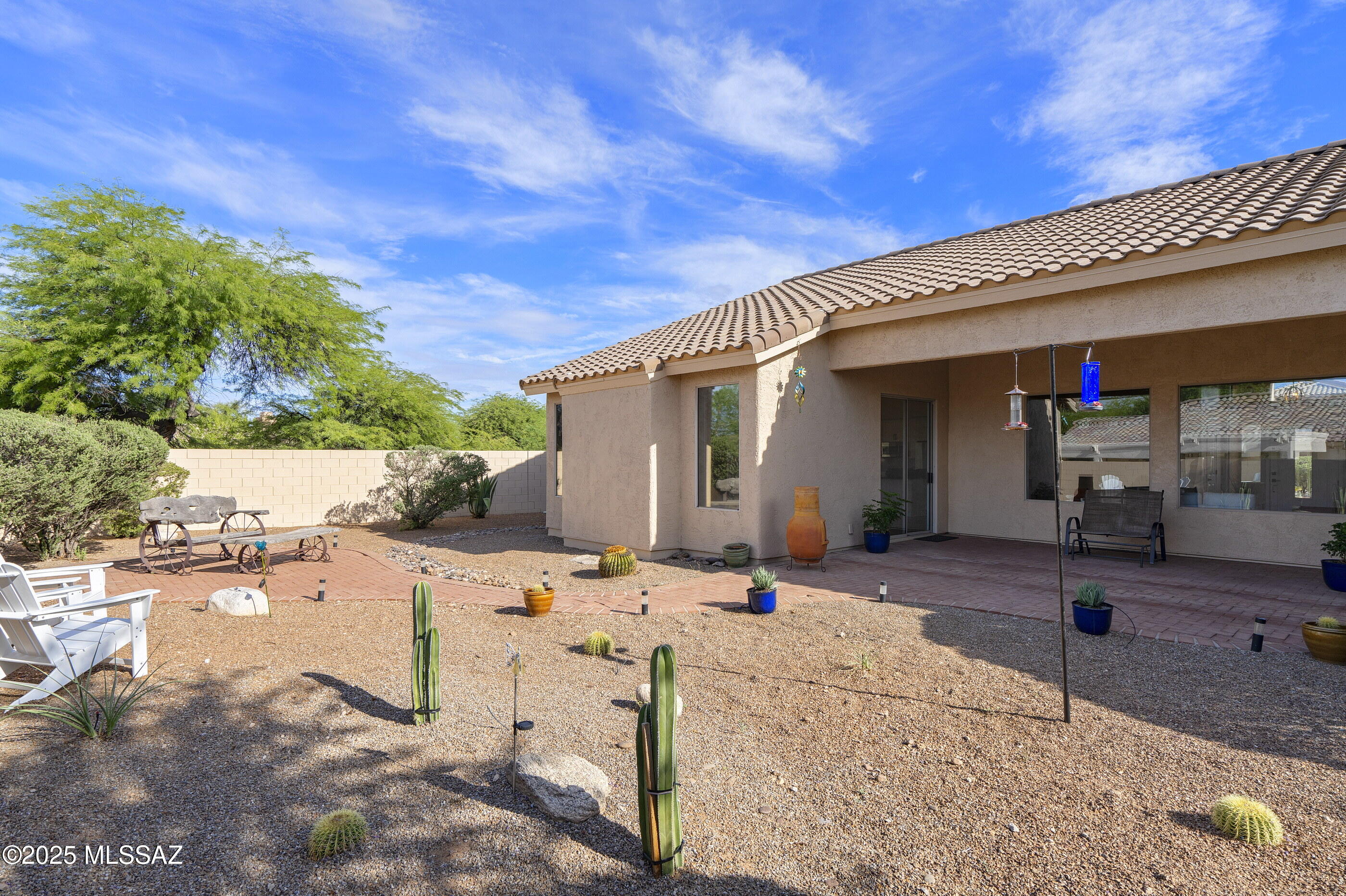 9724 E Rock Ridge Court