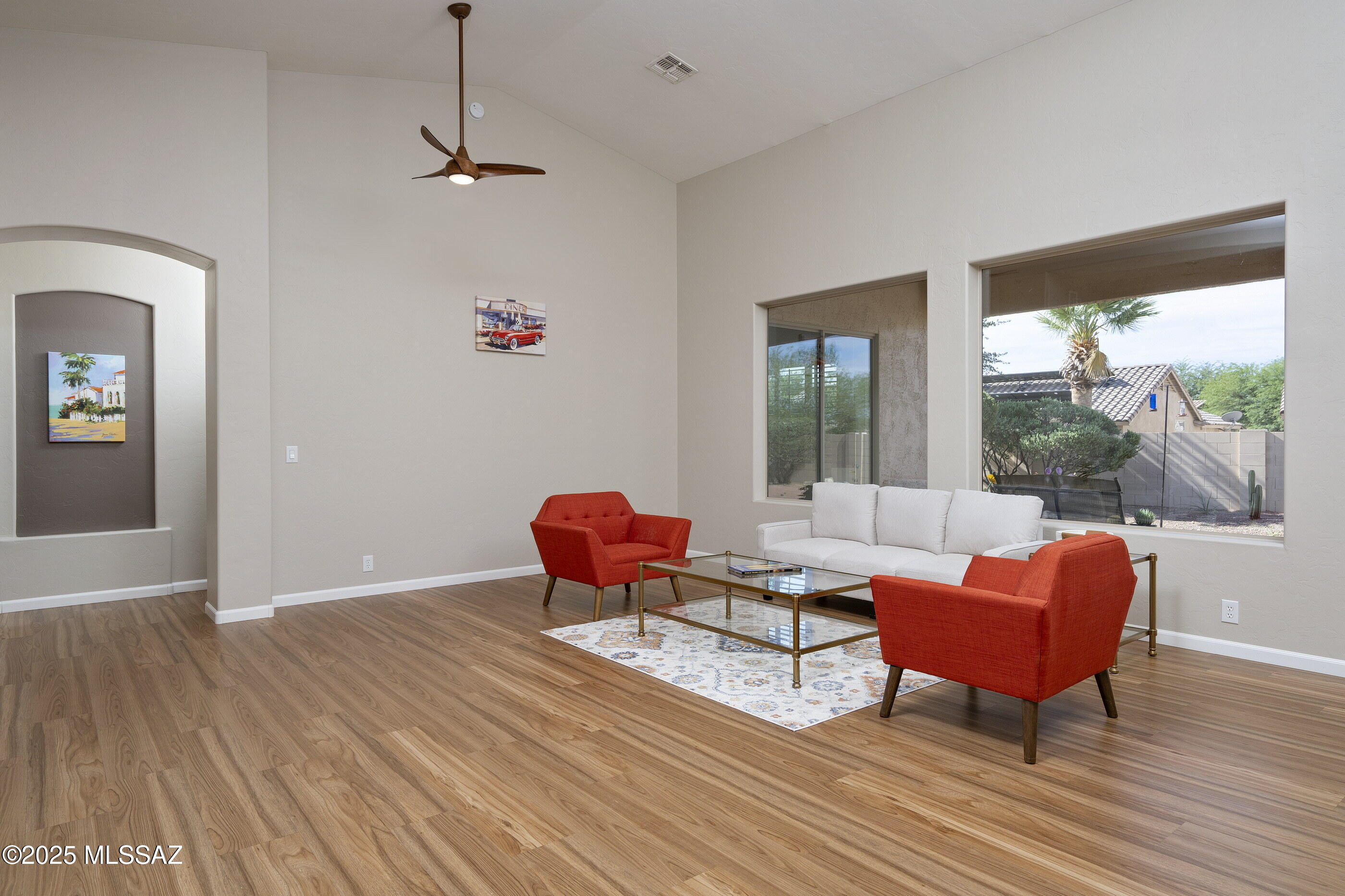 9724 E Rock Ridge Court