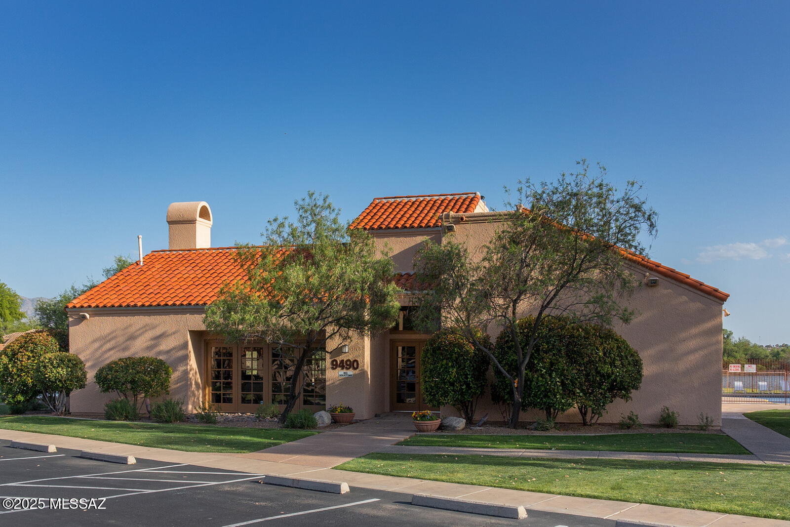 9724 E Rock Ridge Court