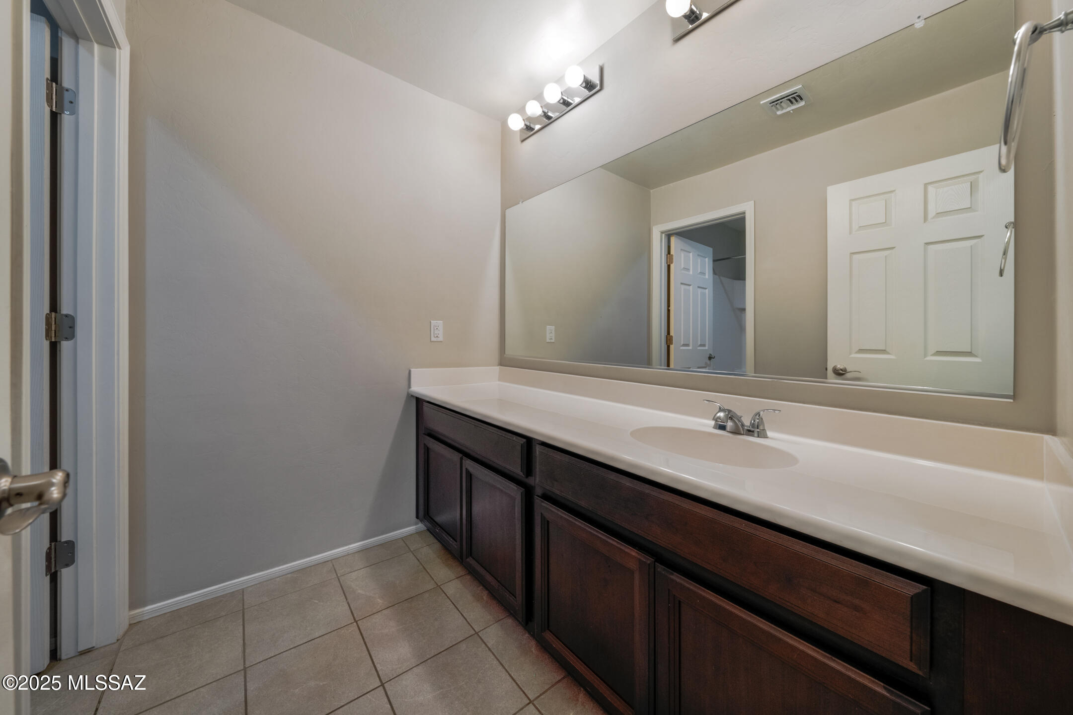 4880 W Willow Wind Way