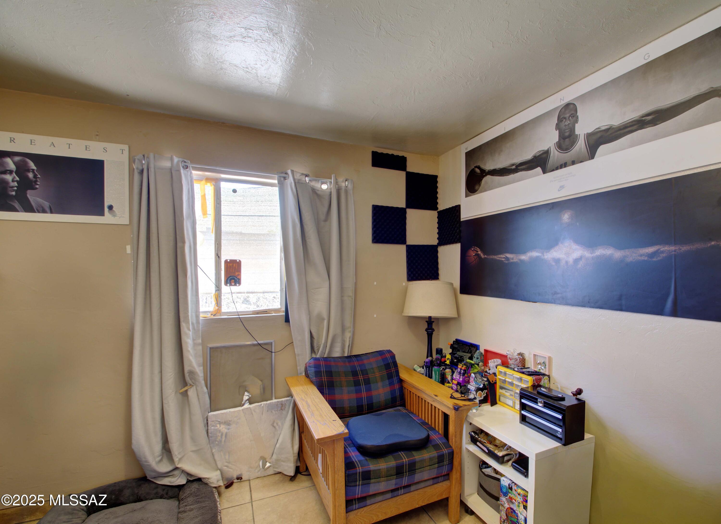 3455 N Fremont Avenue