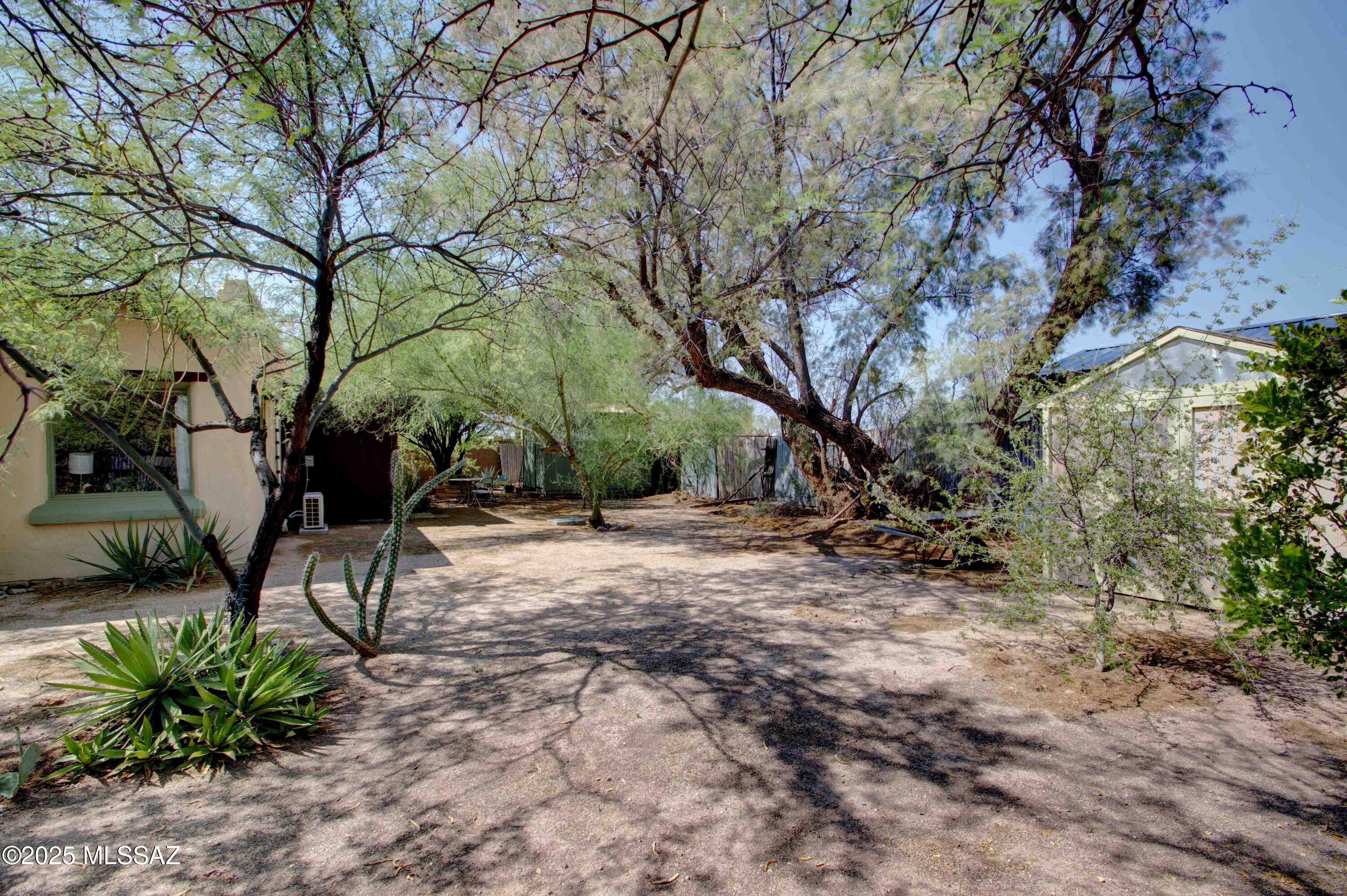 3455 N Fremont Avenue