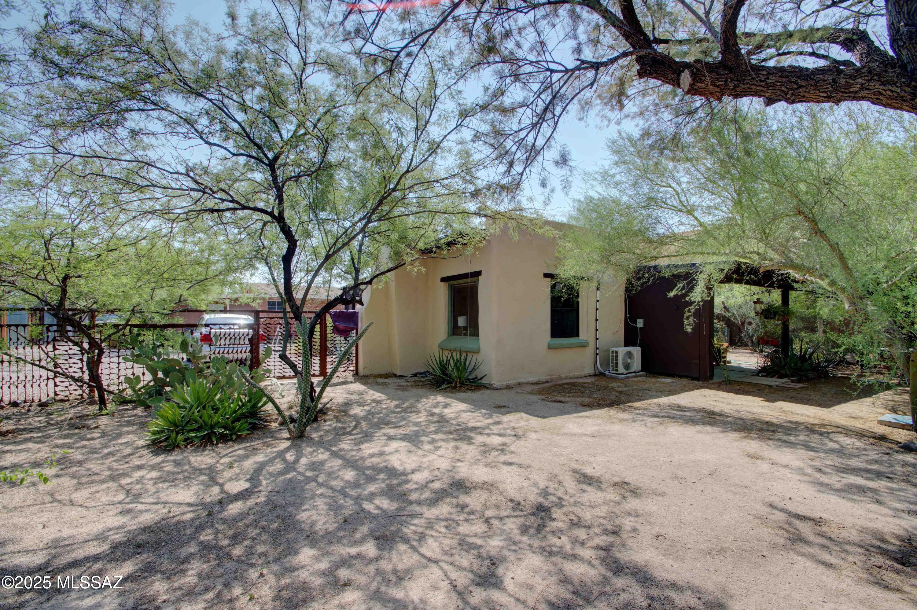 3455 N Fremont Avenue