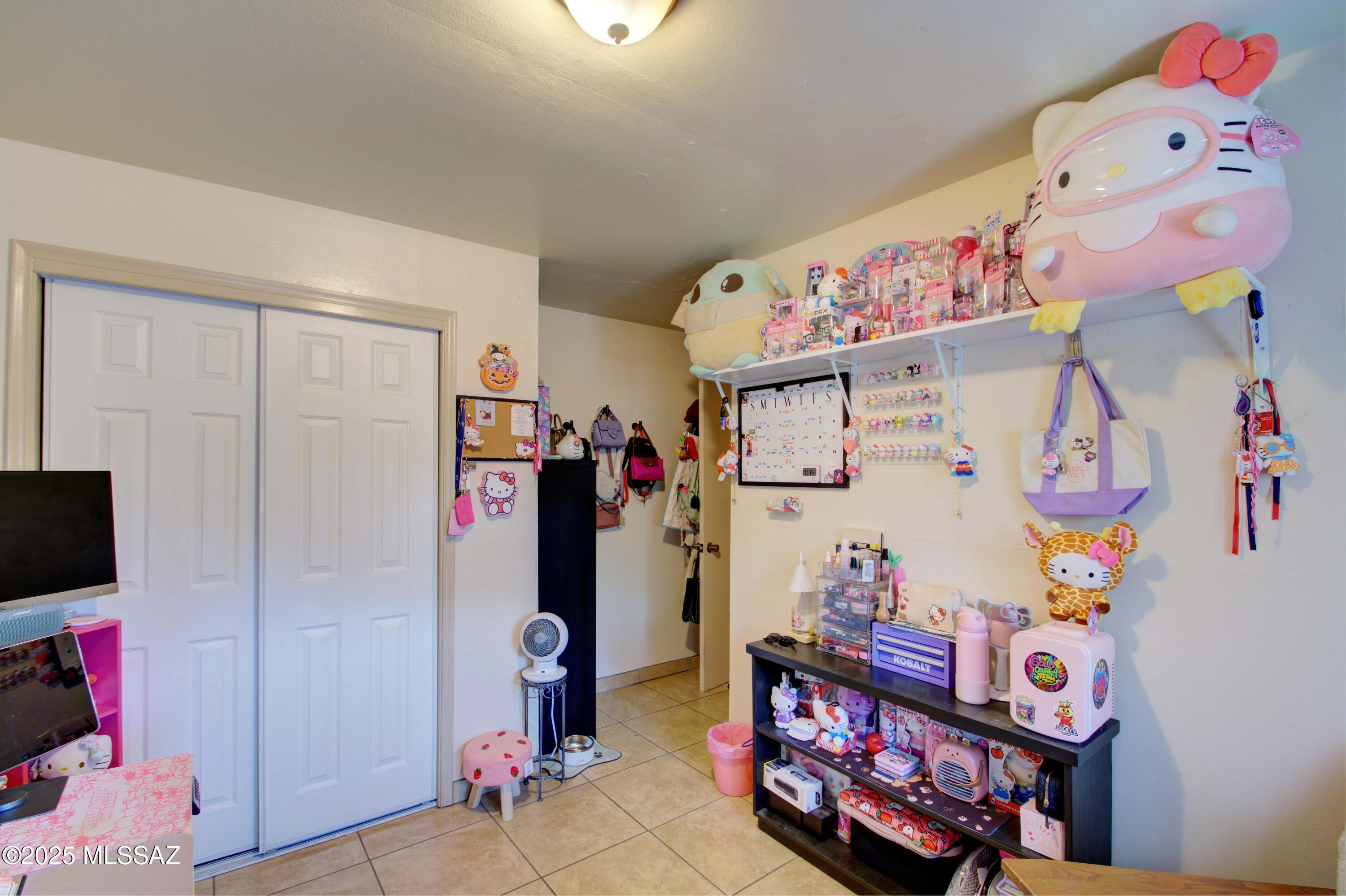 3455 N Fremont Avenue