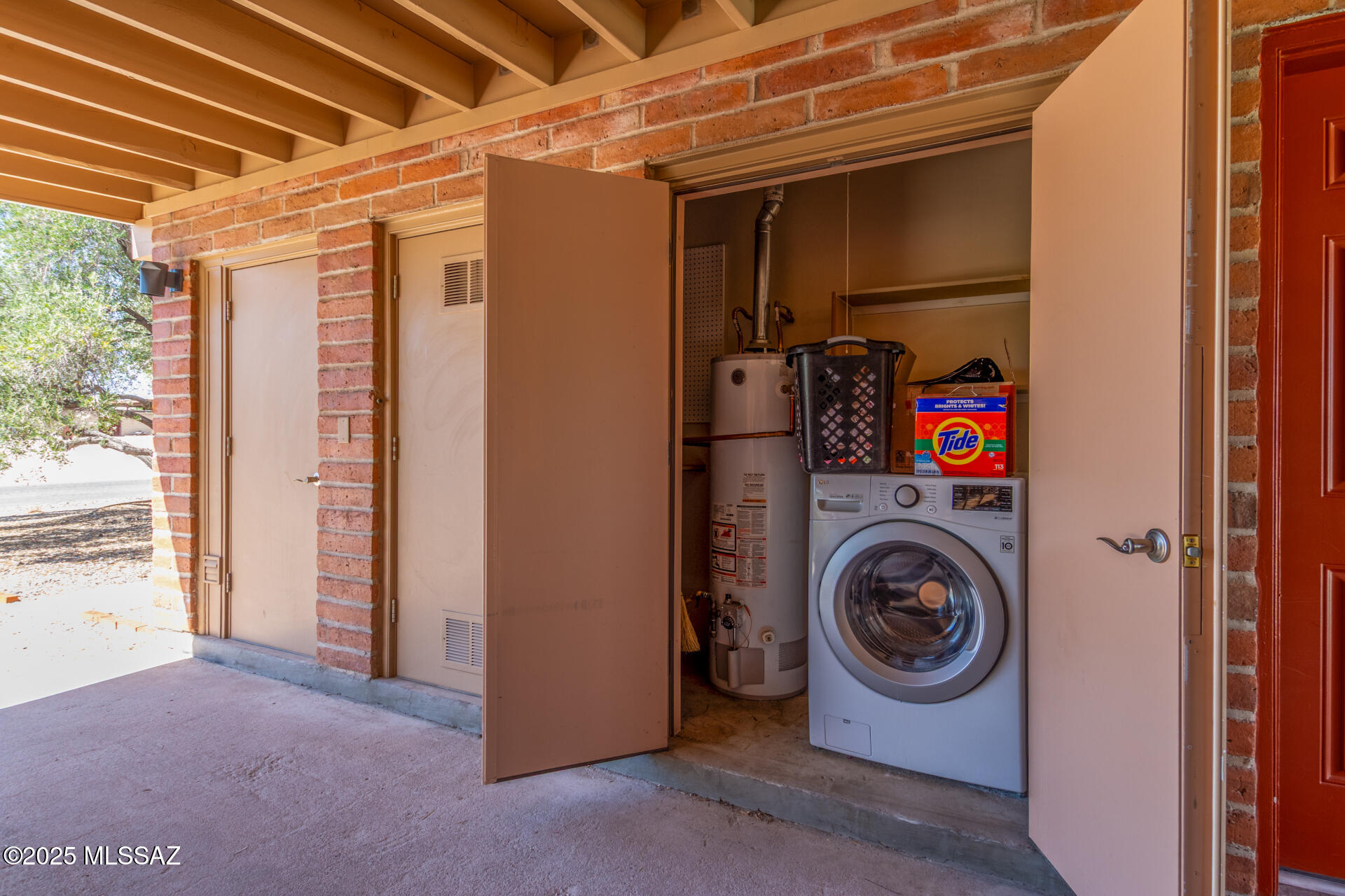 9063 E Bellevue Street