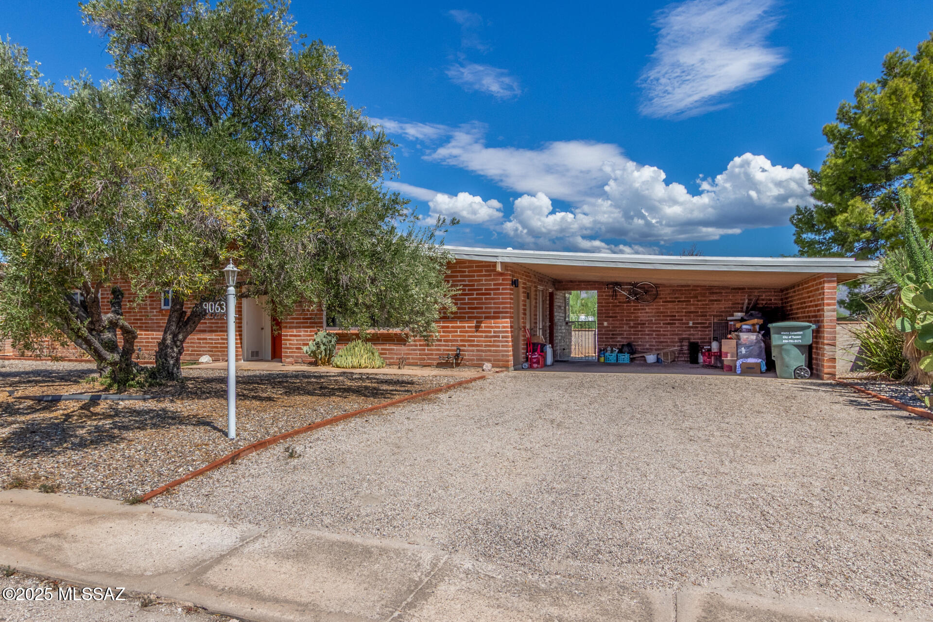 9063 E Bellevue Street