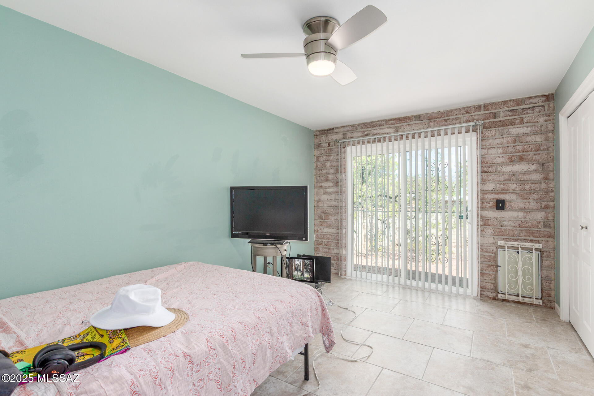 9063 E Bellevue Street