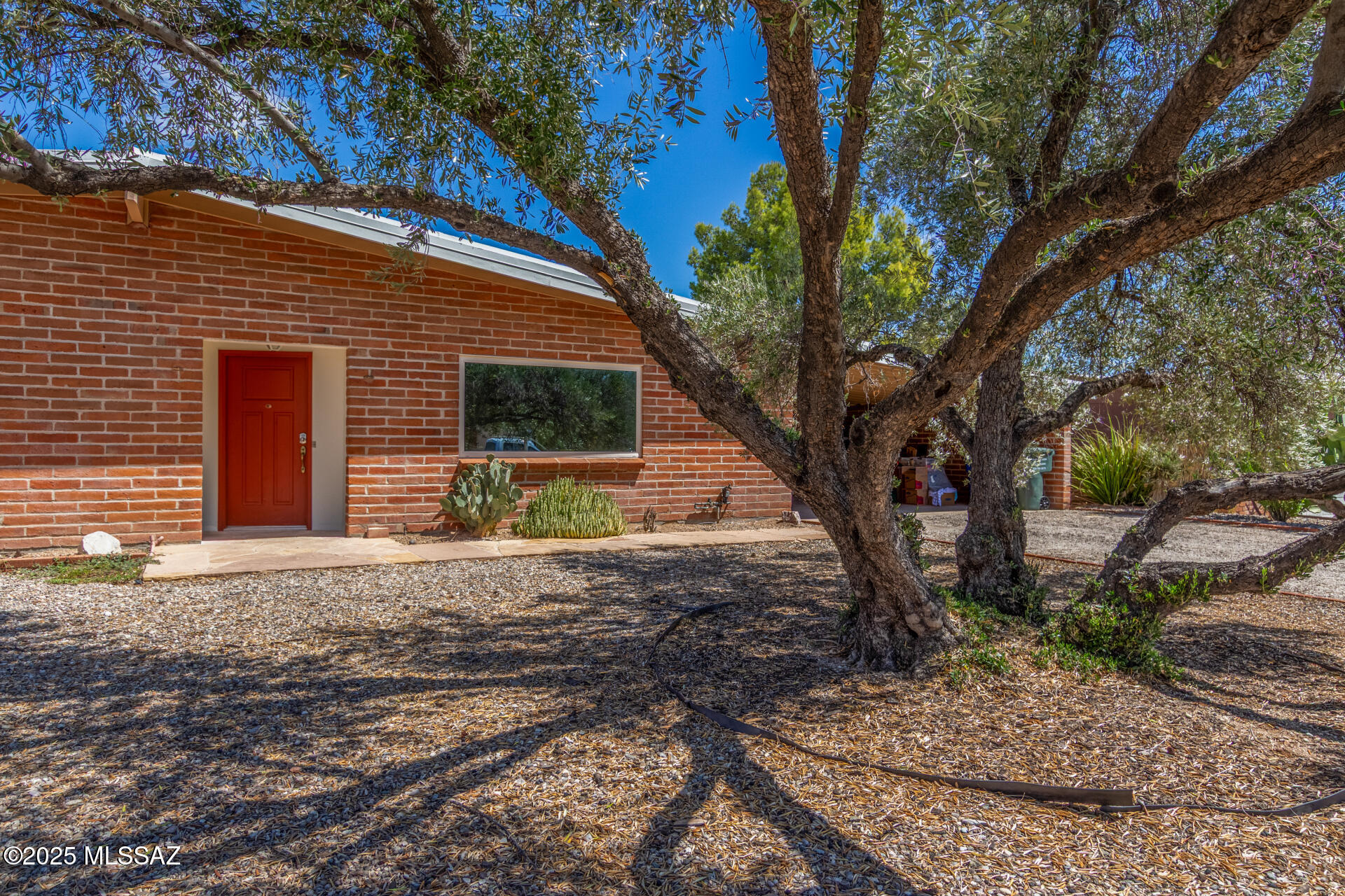 9063 E Bellevue Street