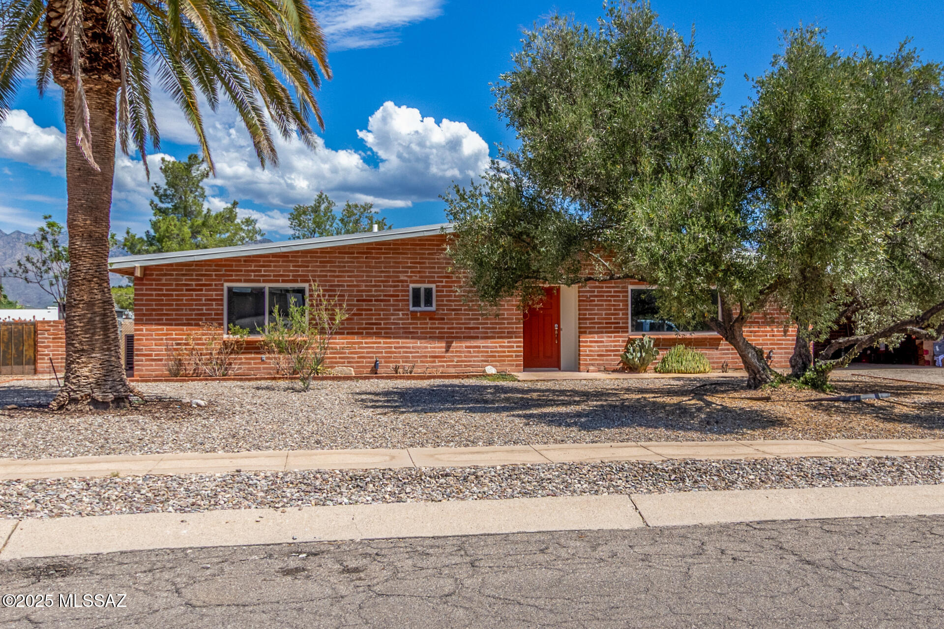 9063 E Bellevue Street