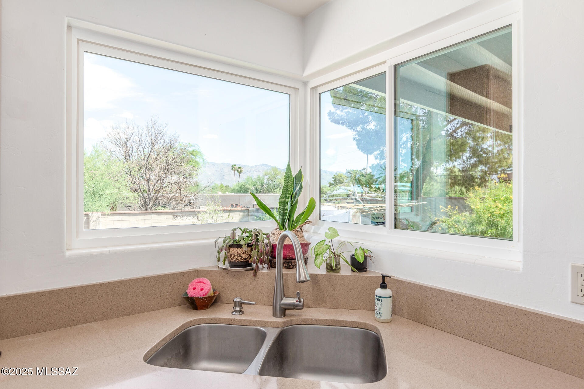 9063 E Bellevue Street