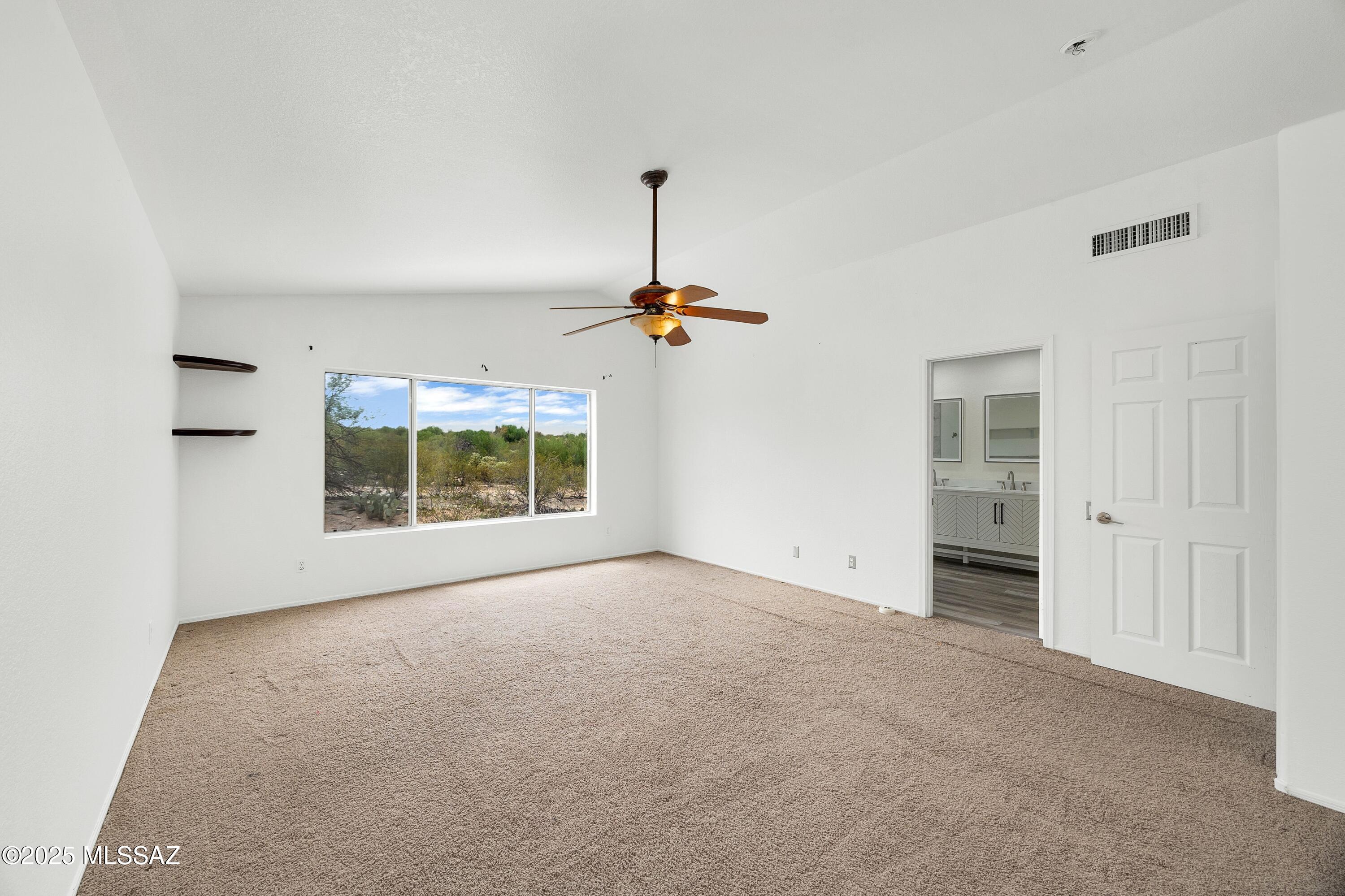 10080 E English Woods Road