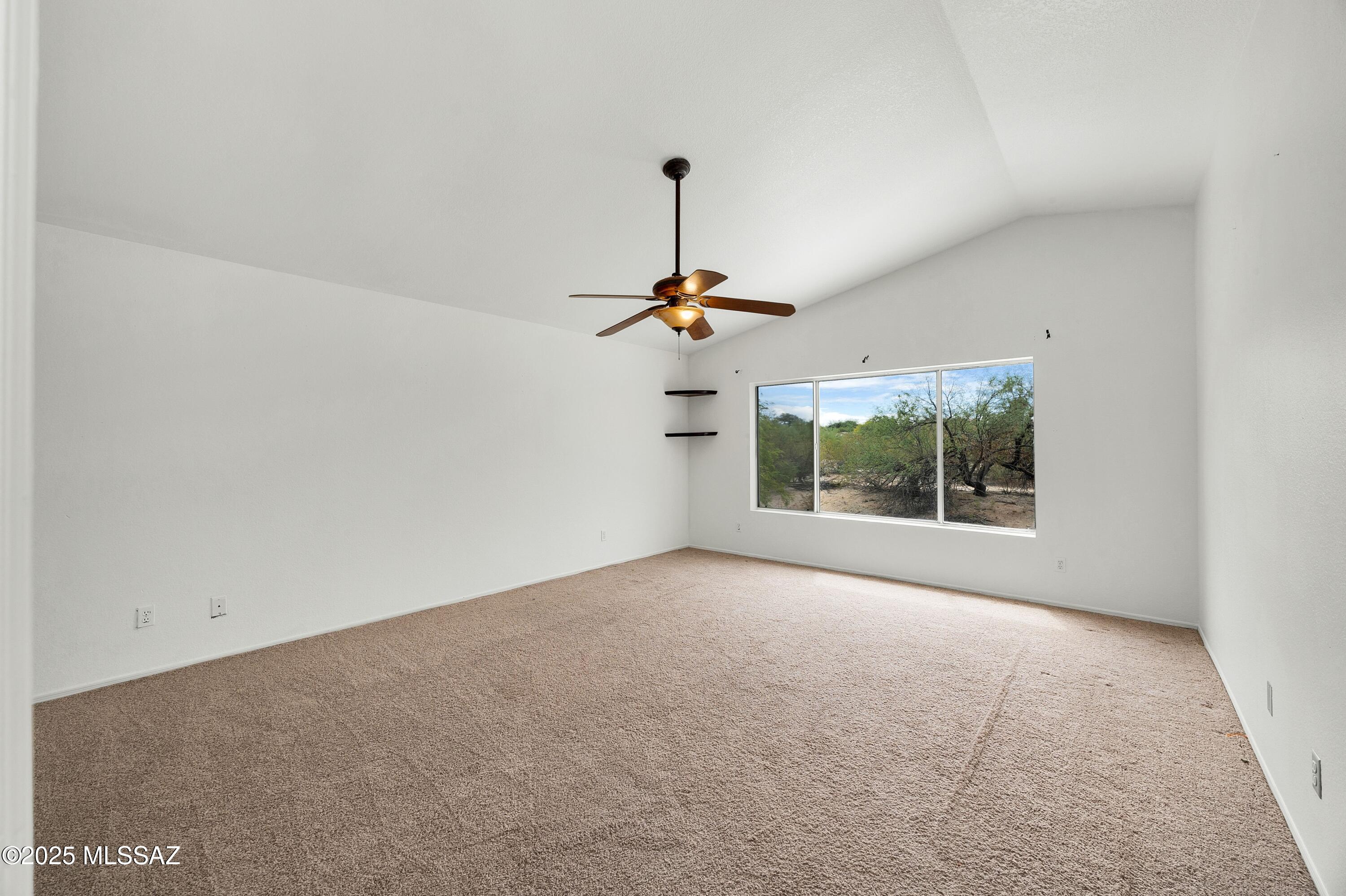 10080 E English Woods Road