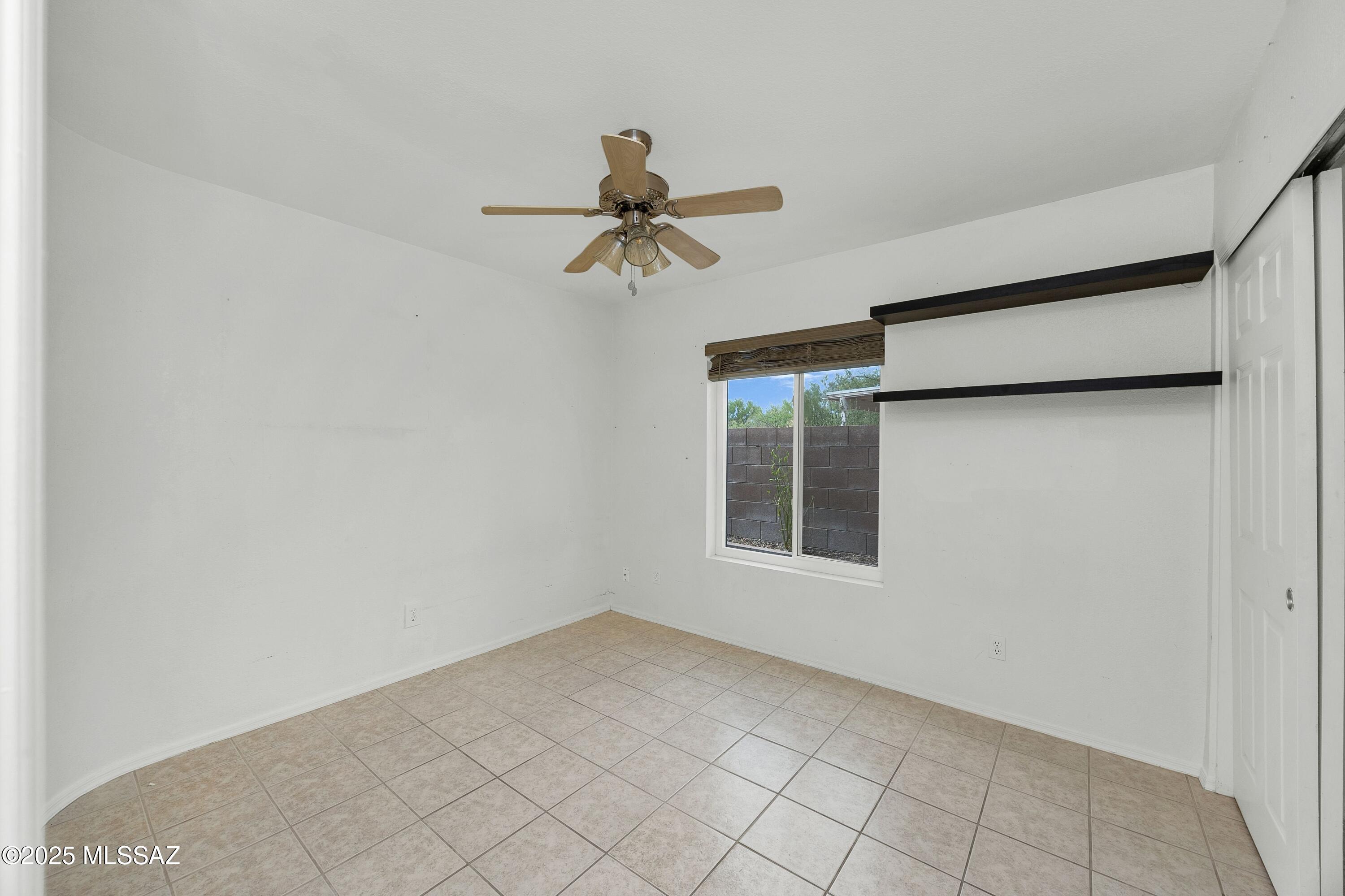 10080 E English Woods Road