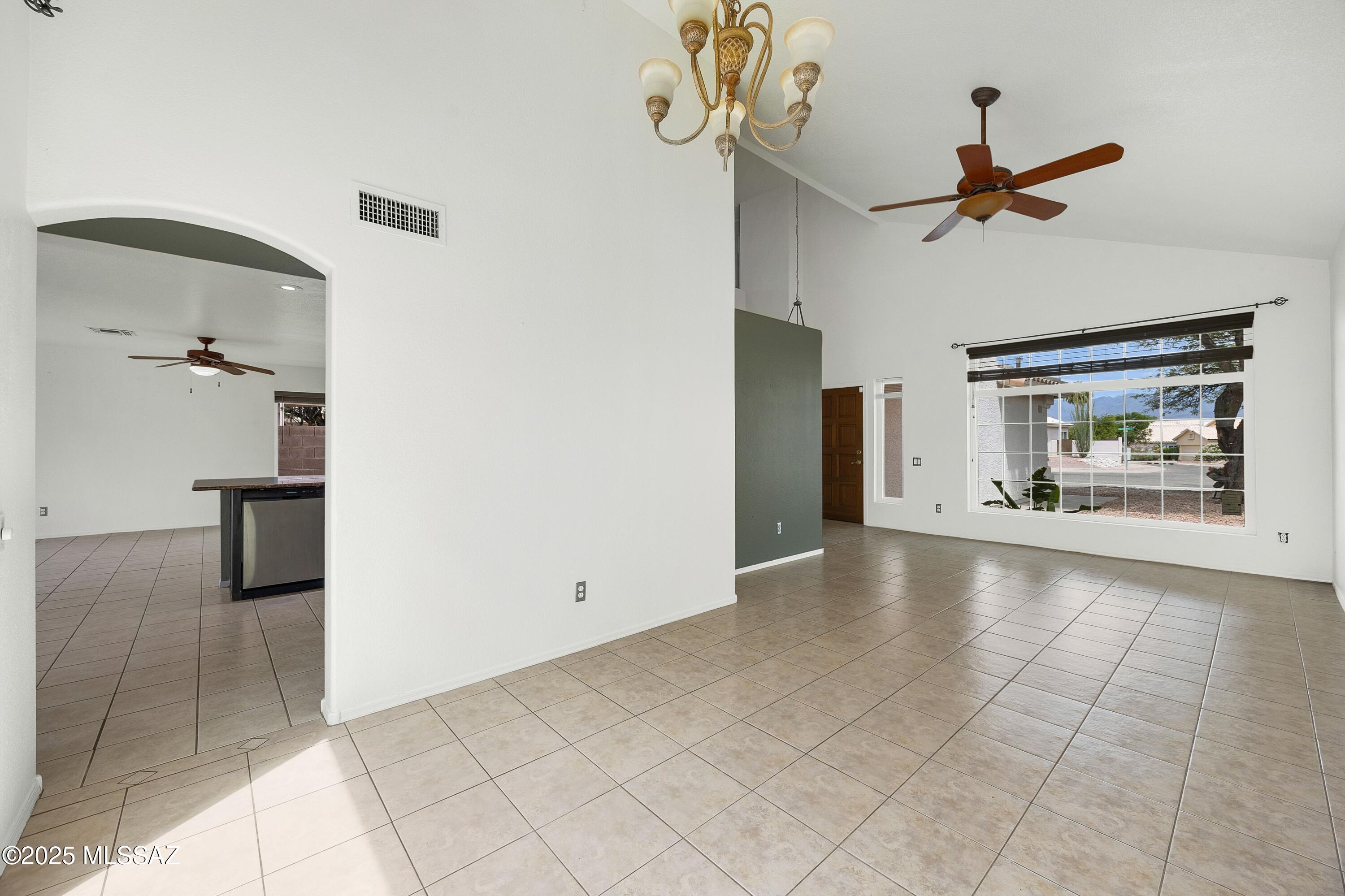 10080 E English Woods Road