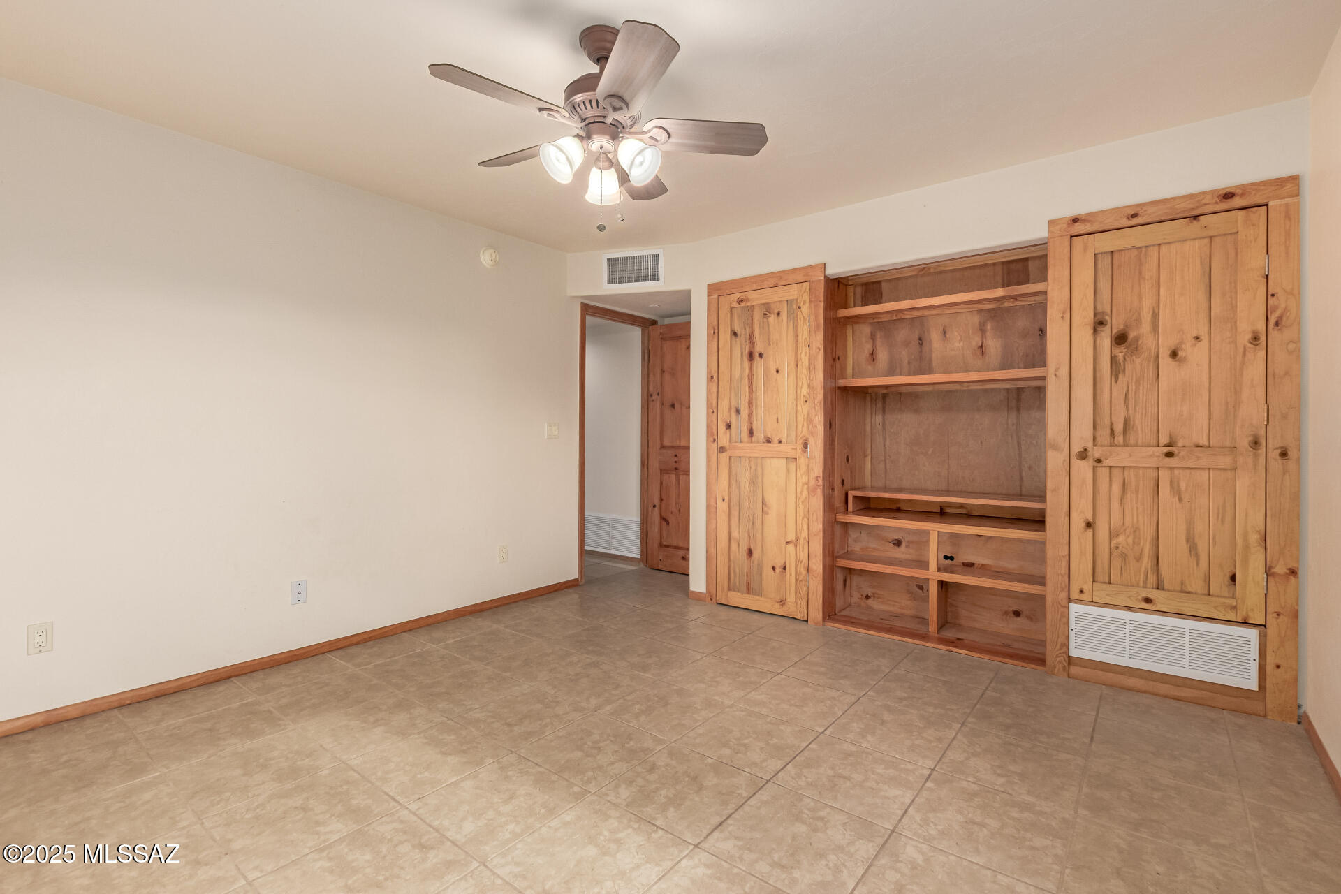 5100 E Golder Ranch Drive