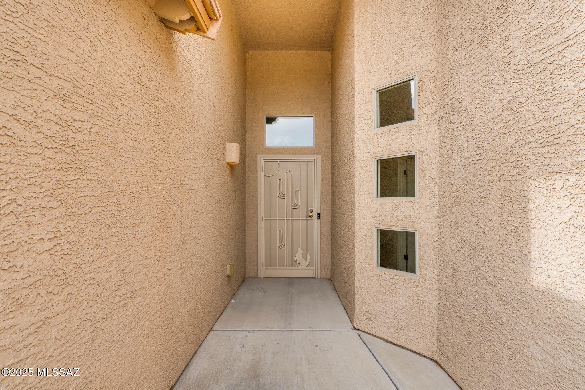 320 W Lexington Street