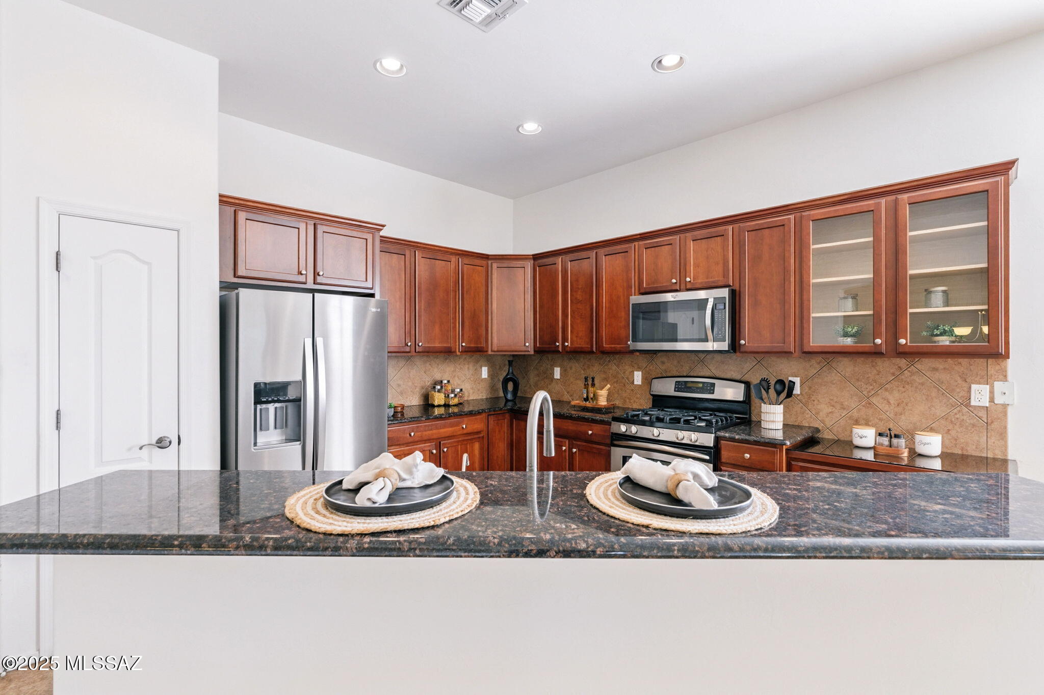 320 W Lexington Street