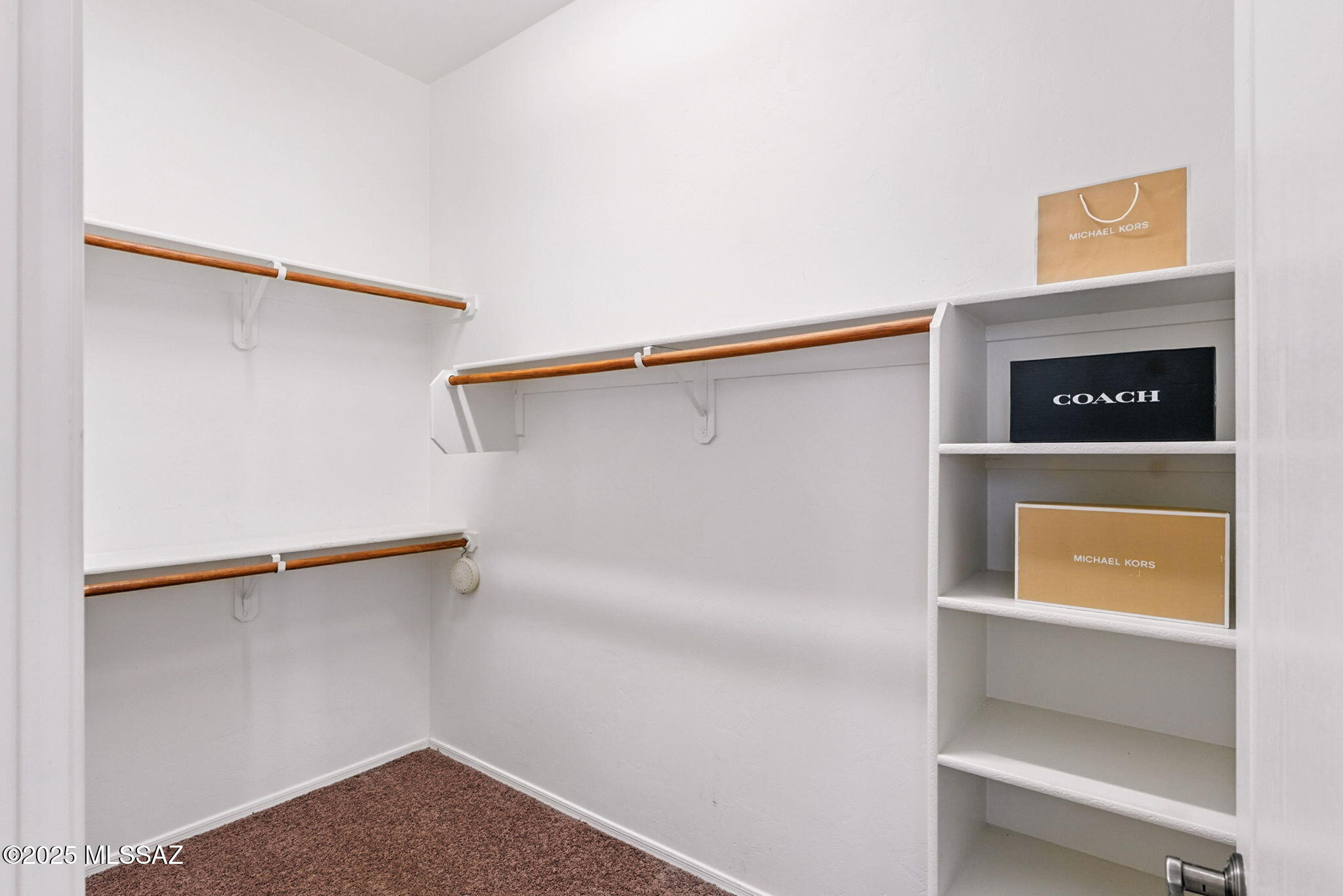 320 W Lexington Street