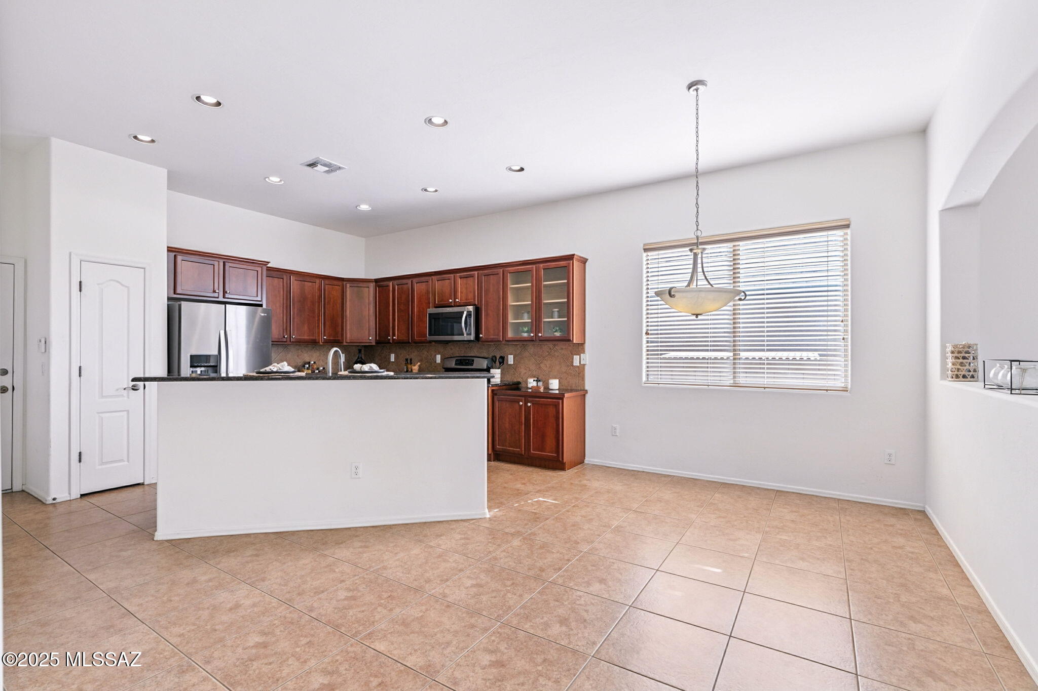 320 W Lexington Street