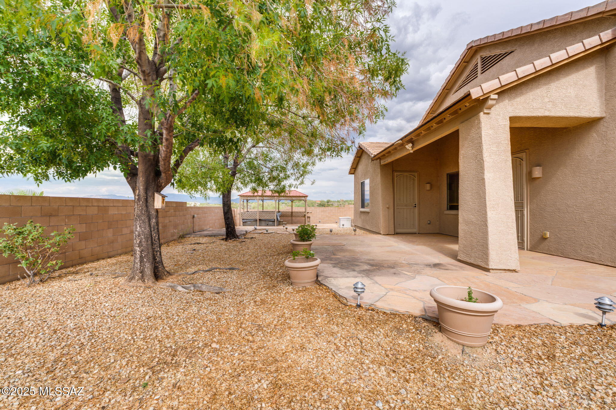 320 W Lexington Street