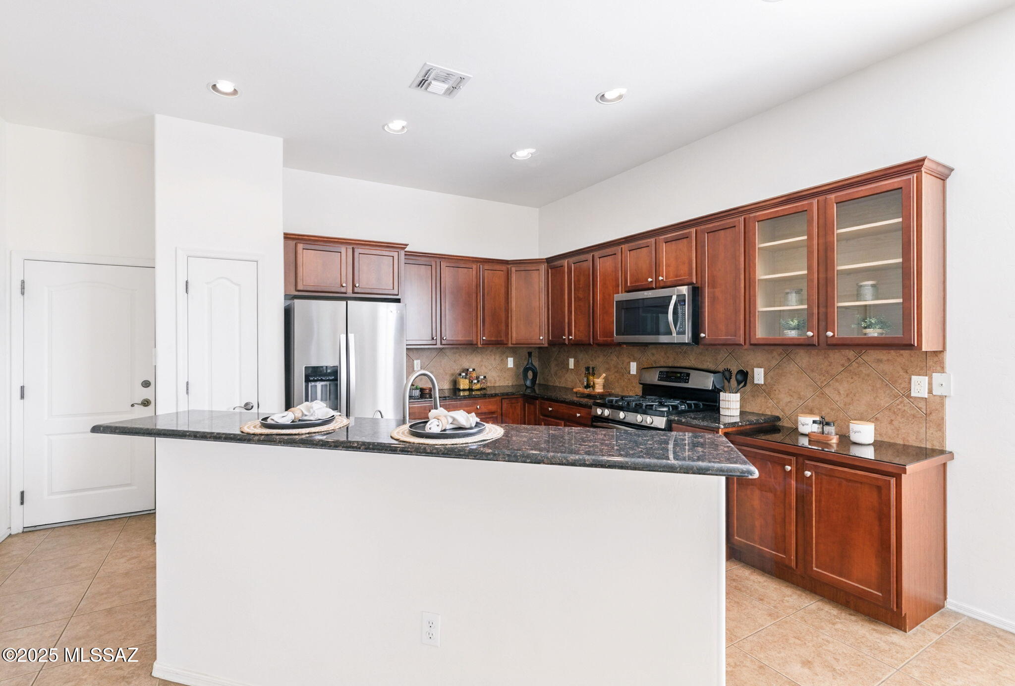 320 W Lexington Street