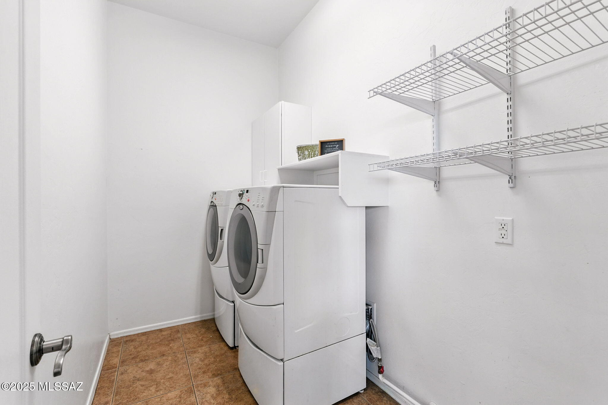 320 W Lexington Street