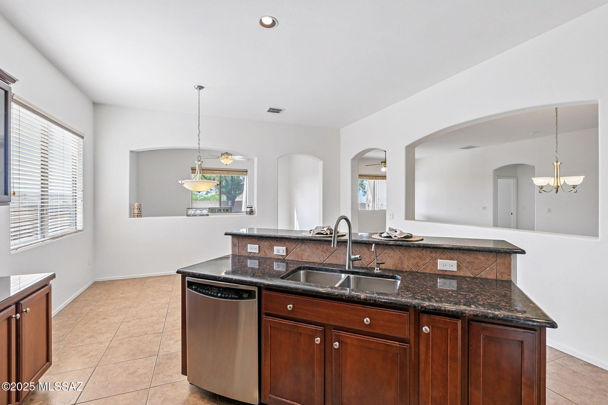 320 W Lexington Street