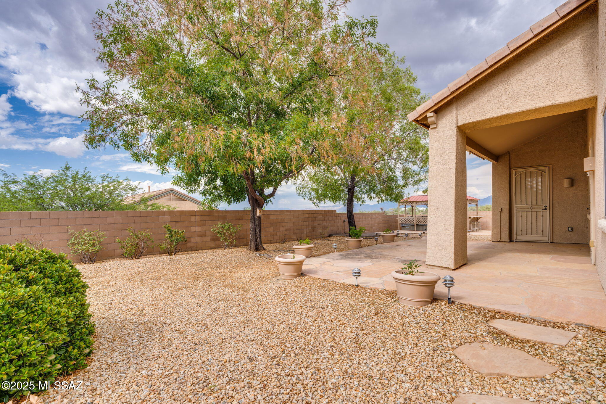 320 W Lexington Street