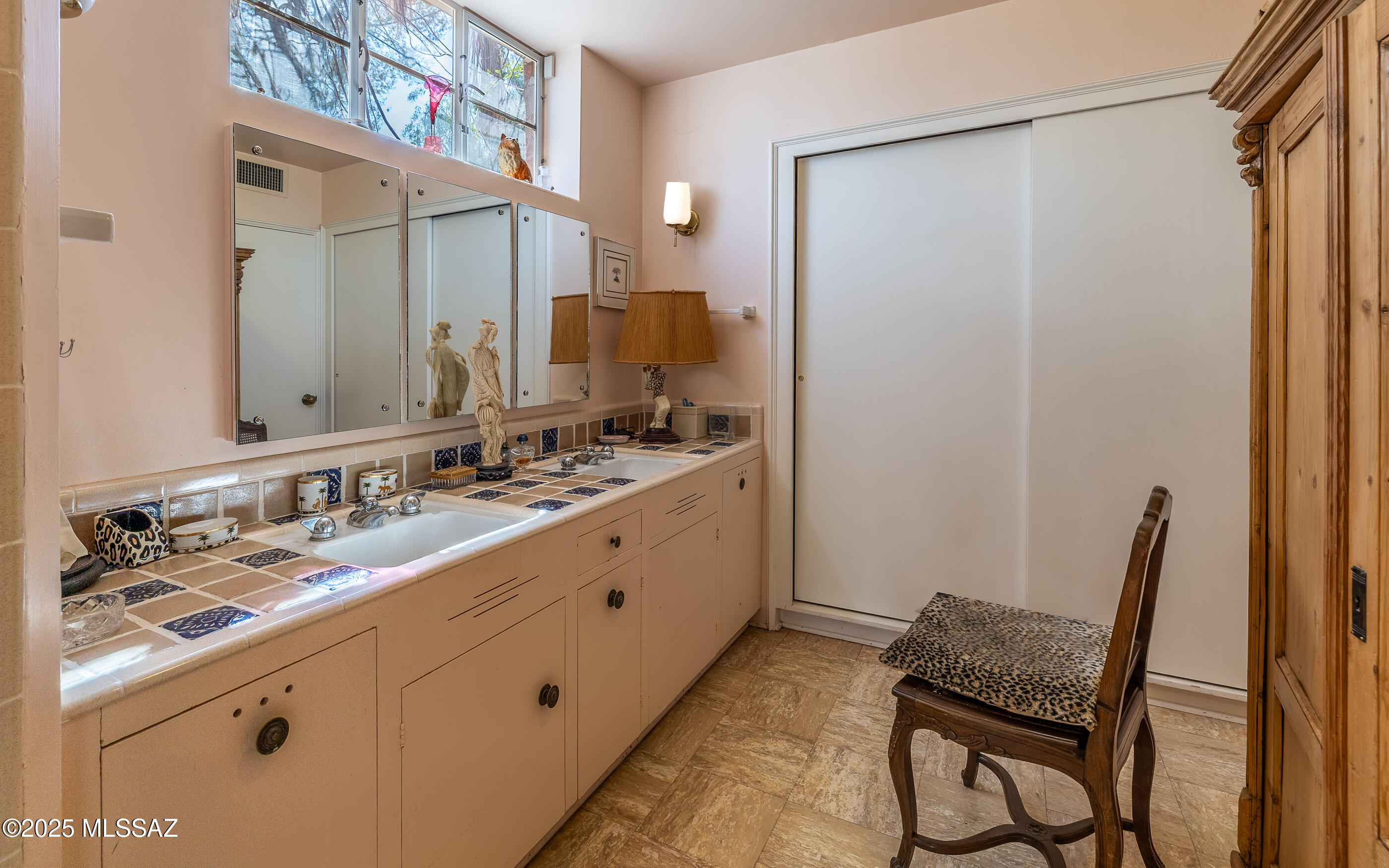 9835 E Morning Star Drive