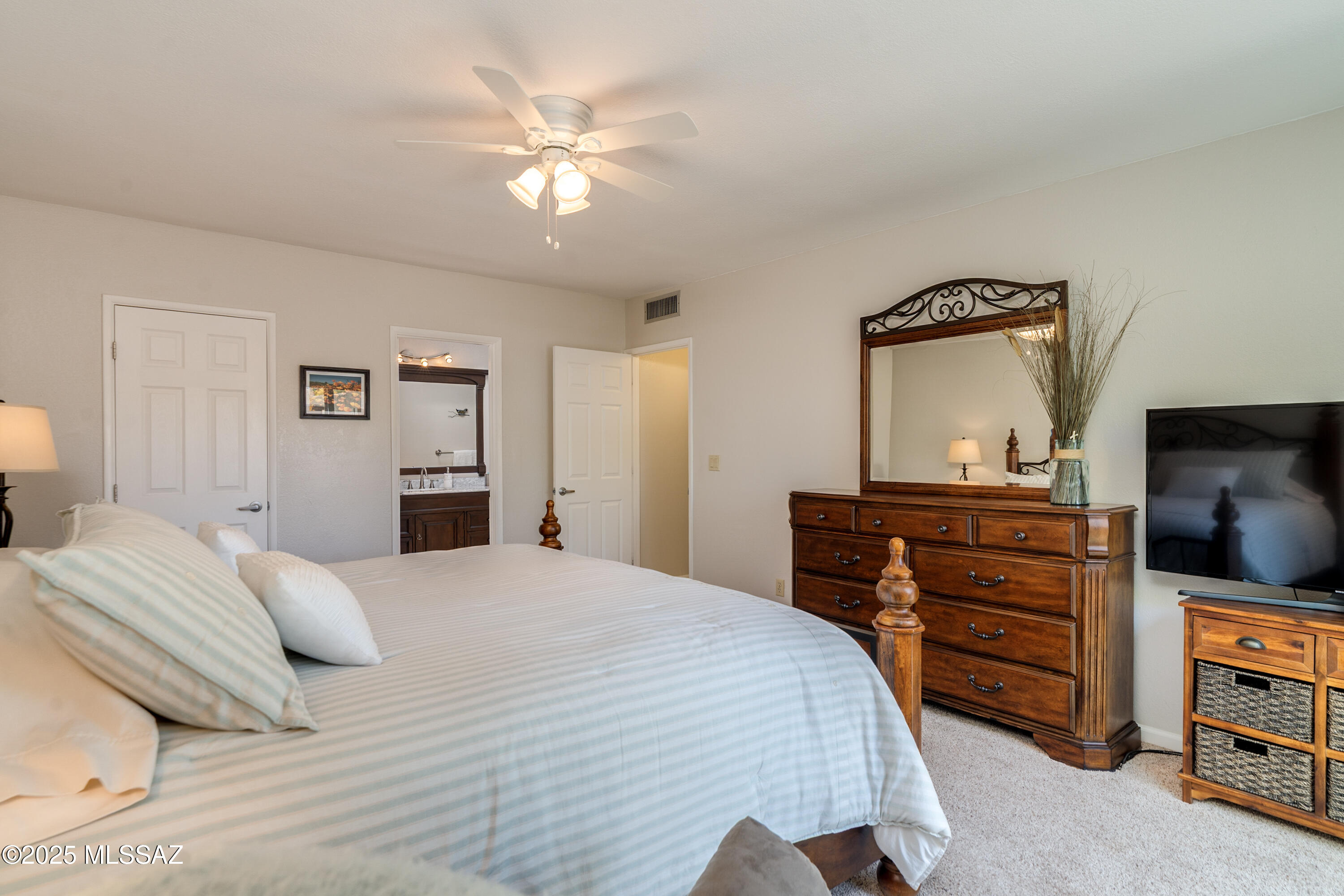 6255 N Camino Pimeria Alta Unit: 122