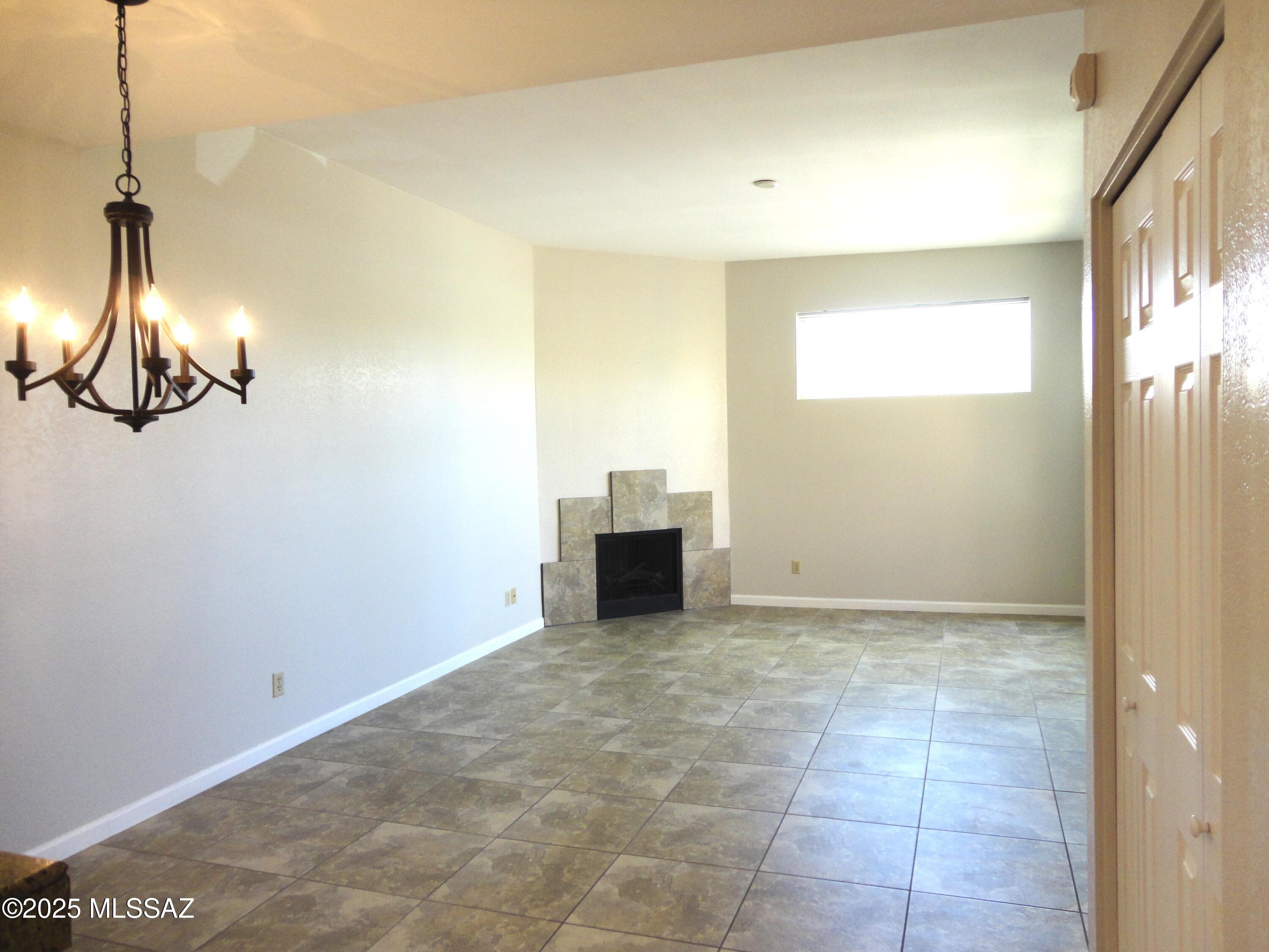 6255 N Camino Pimeria Alta Unit: 122