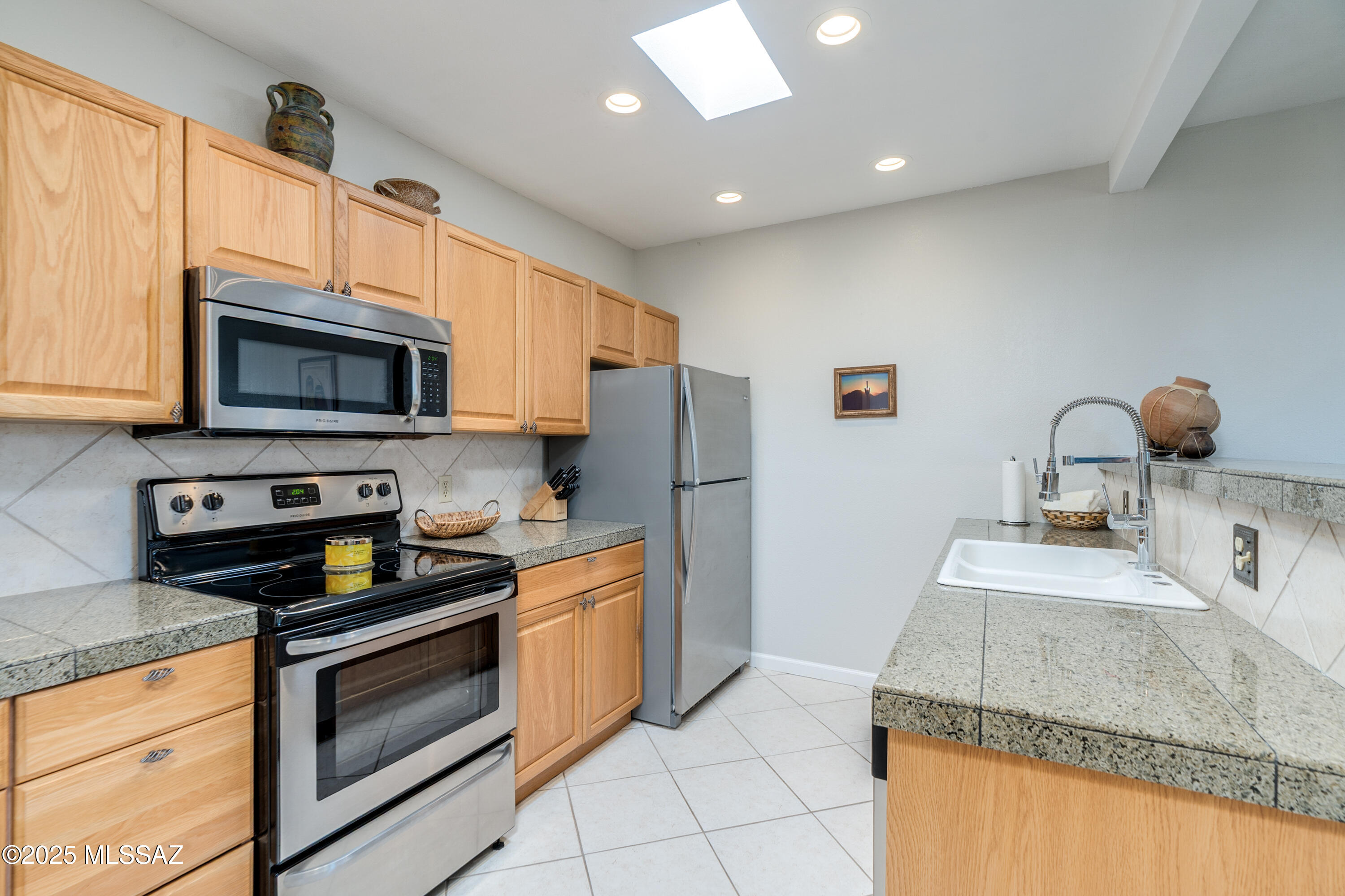 6255 N Camino Pimeria Alta Unit: 122