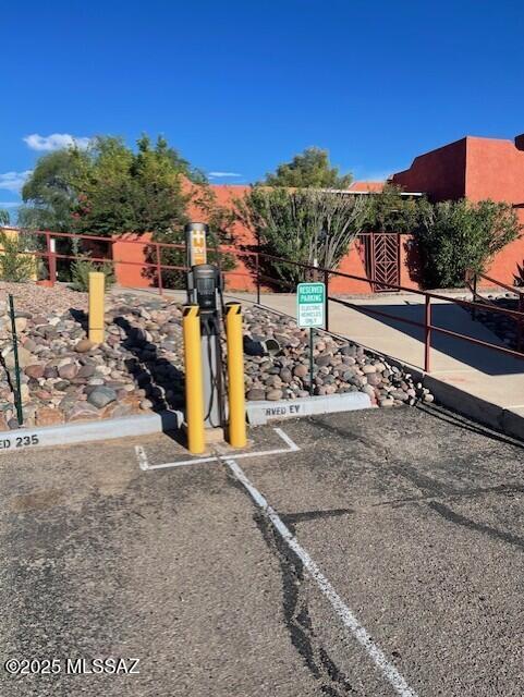 6255 N Camino Pimeria Alta Unit: 122