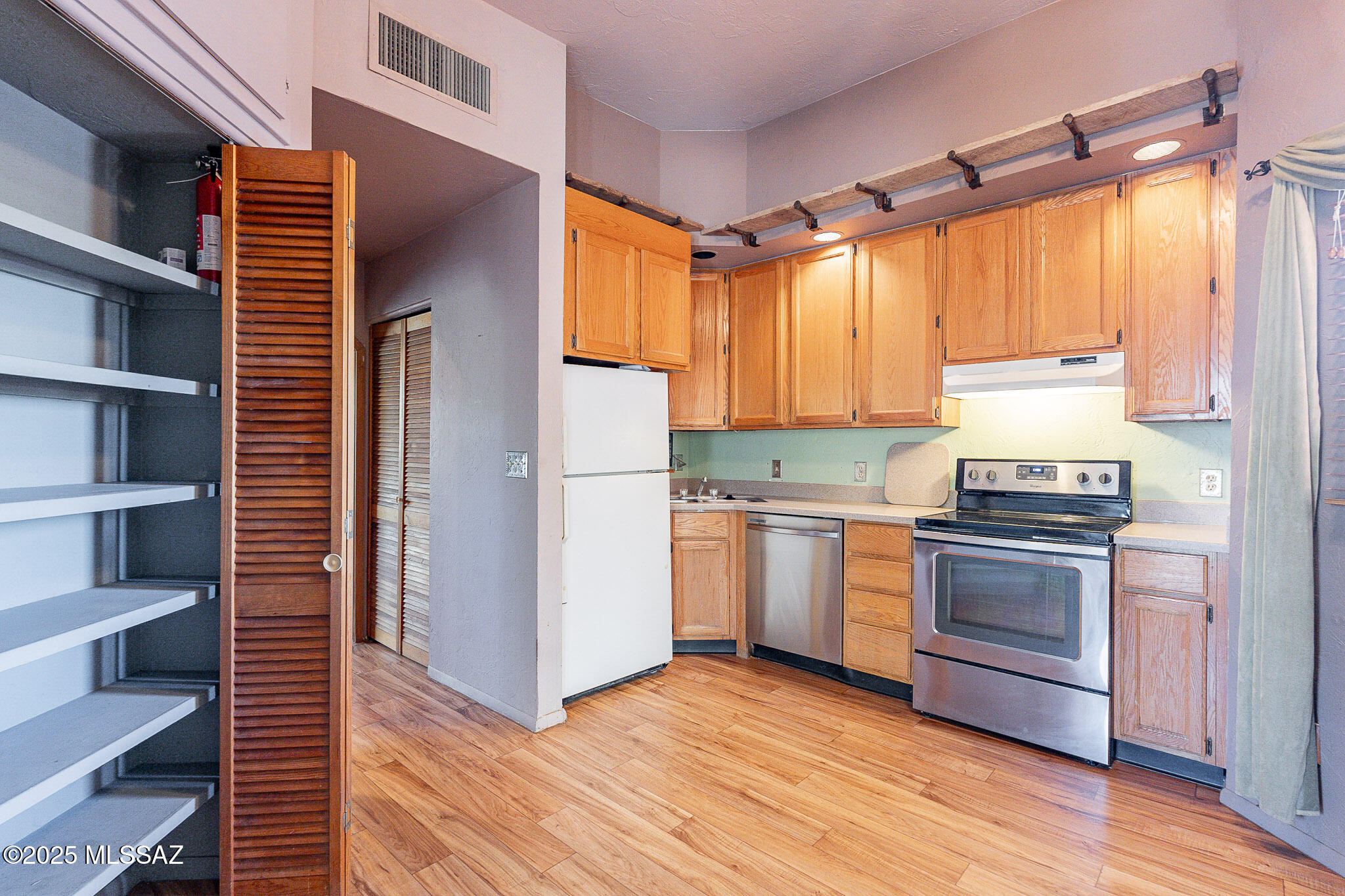 9450 E Placita Oaxaca