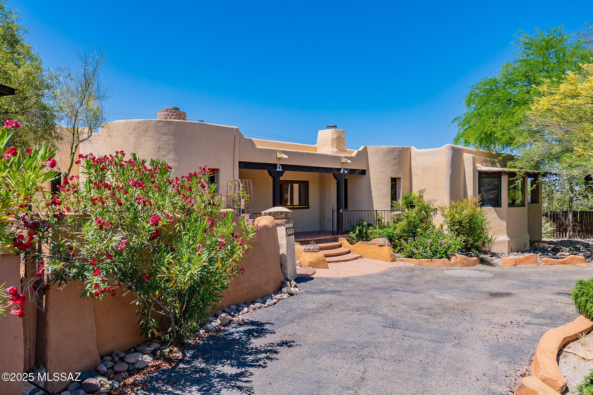 9450 E Placita Oaxaca