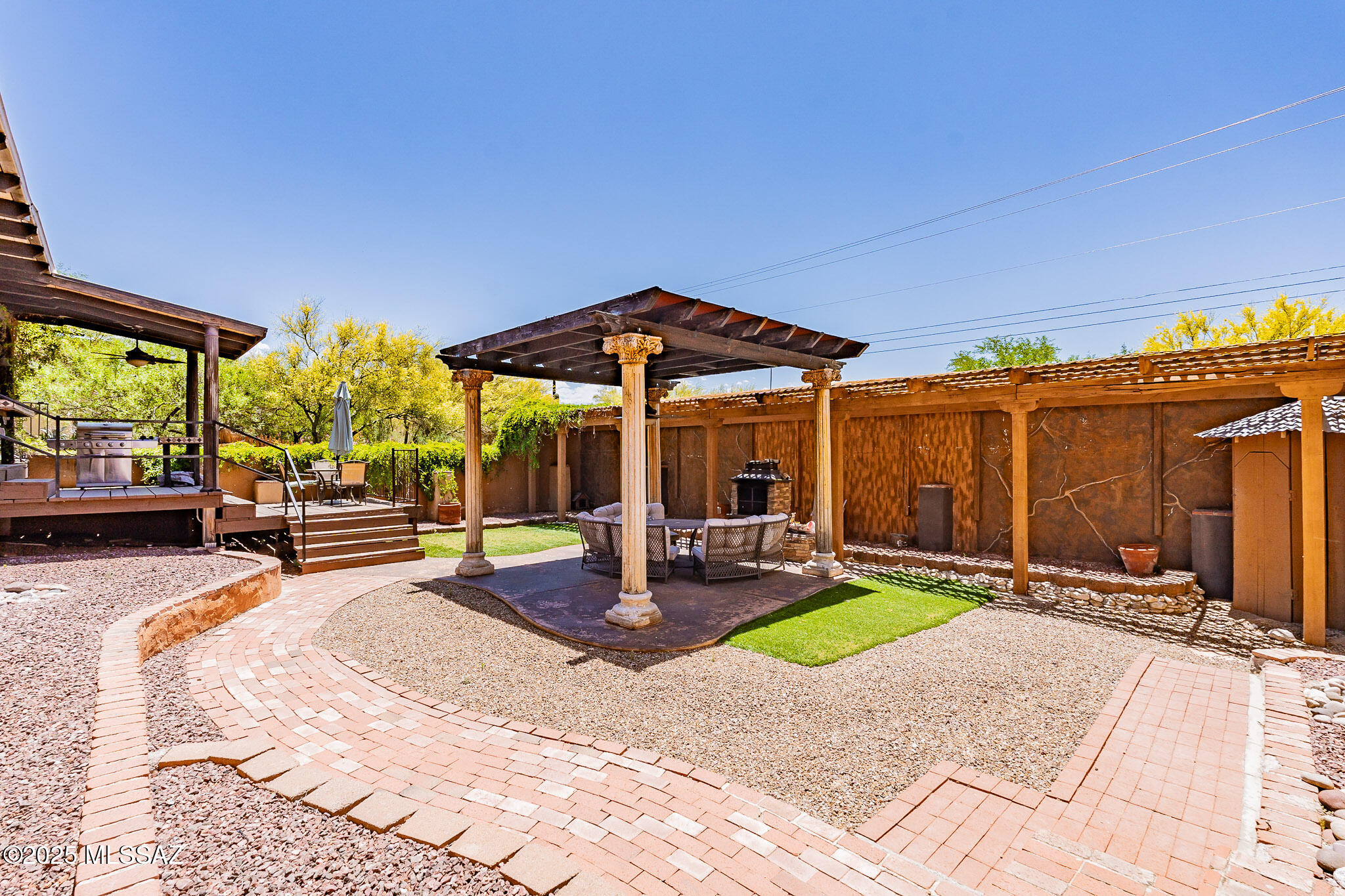 9450 E Placita Oaxaca